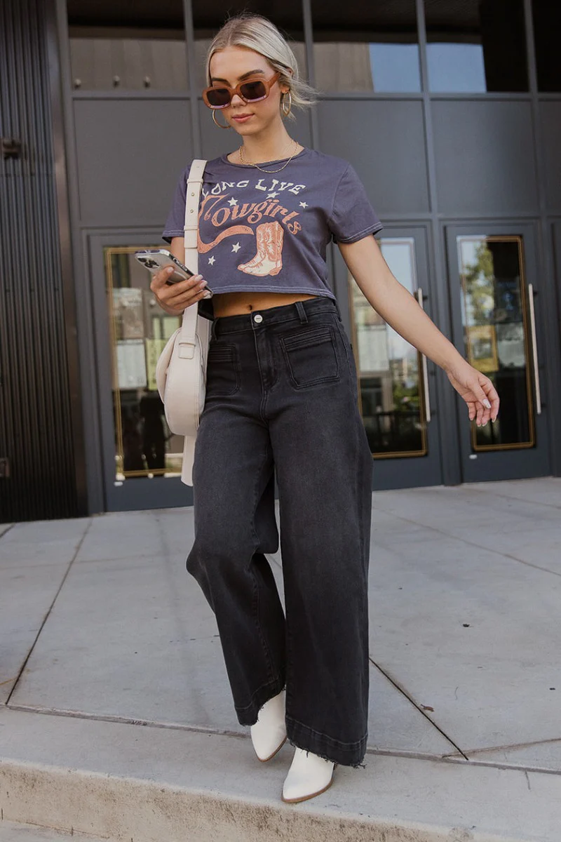 Long Live Cowgirls Graphic Tee - Image 2