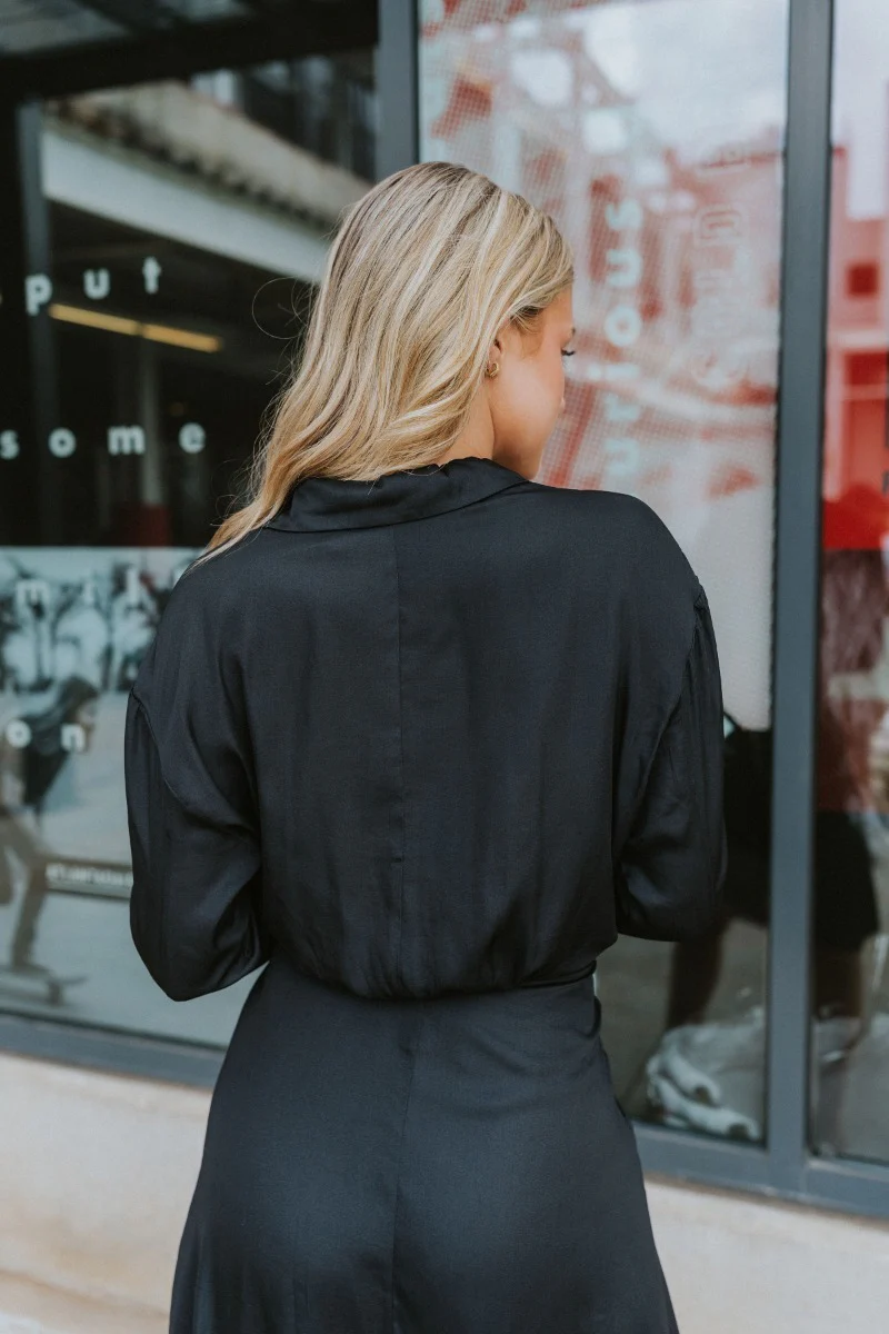 Lost In The Moment Dress in Black - Image 7