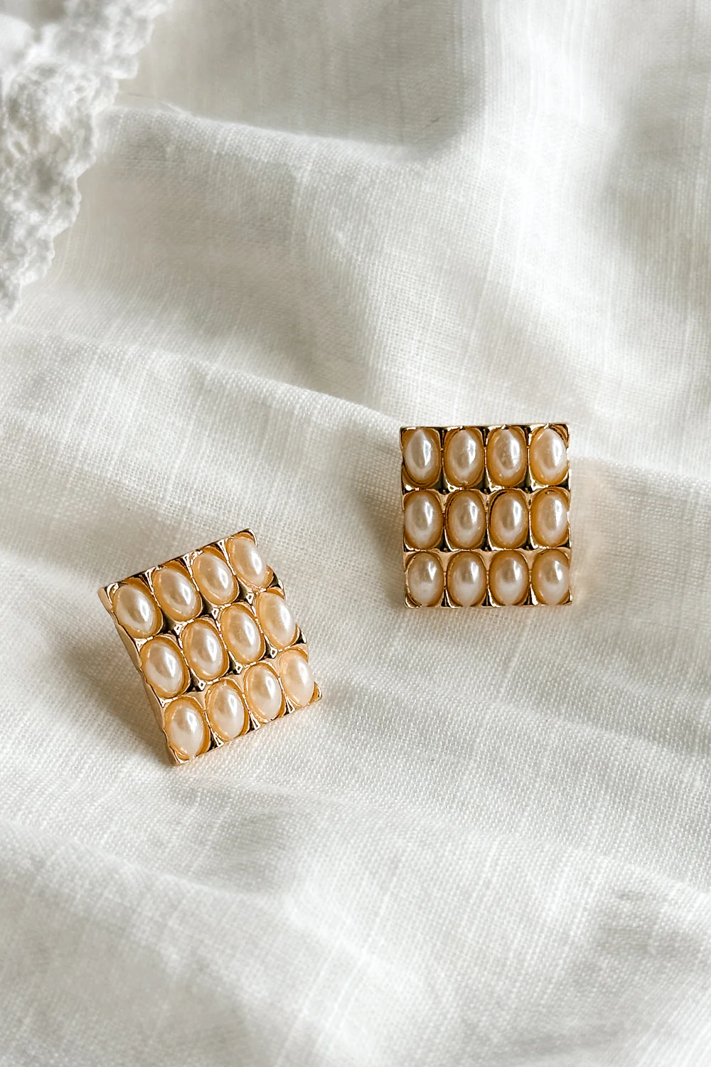 Luna Pearl & Gold Rectangle Stud Earring - Image 4