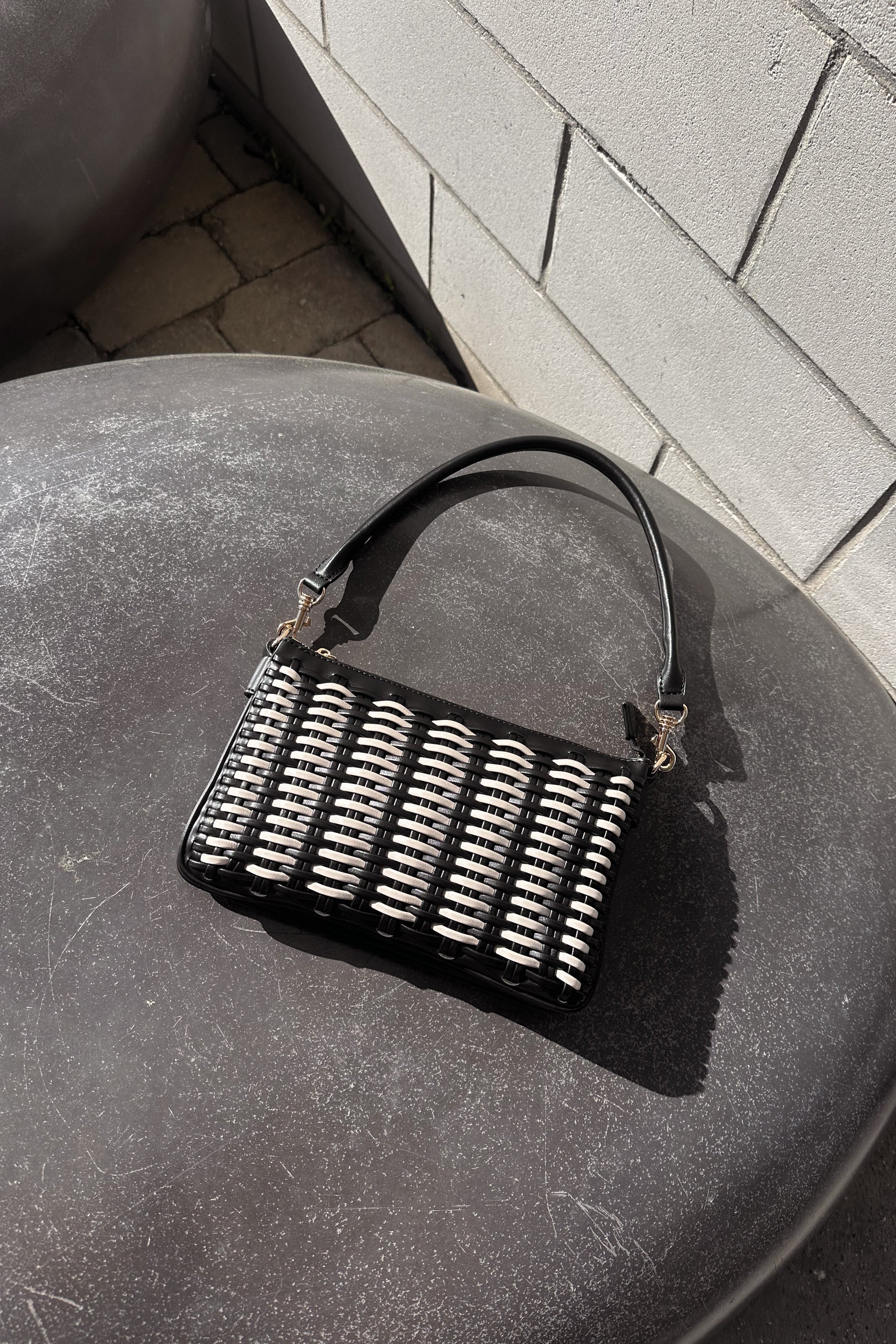 Maggie Black & Ivory Woven Leather Purse - Image 2