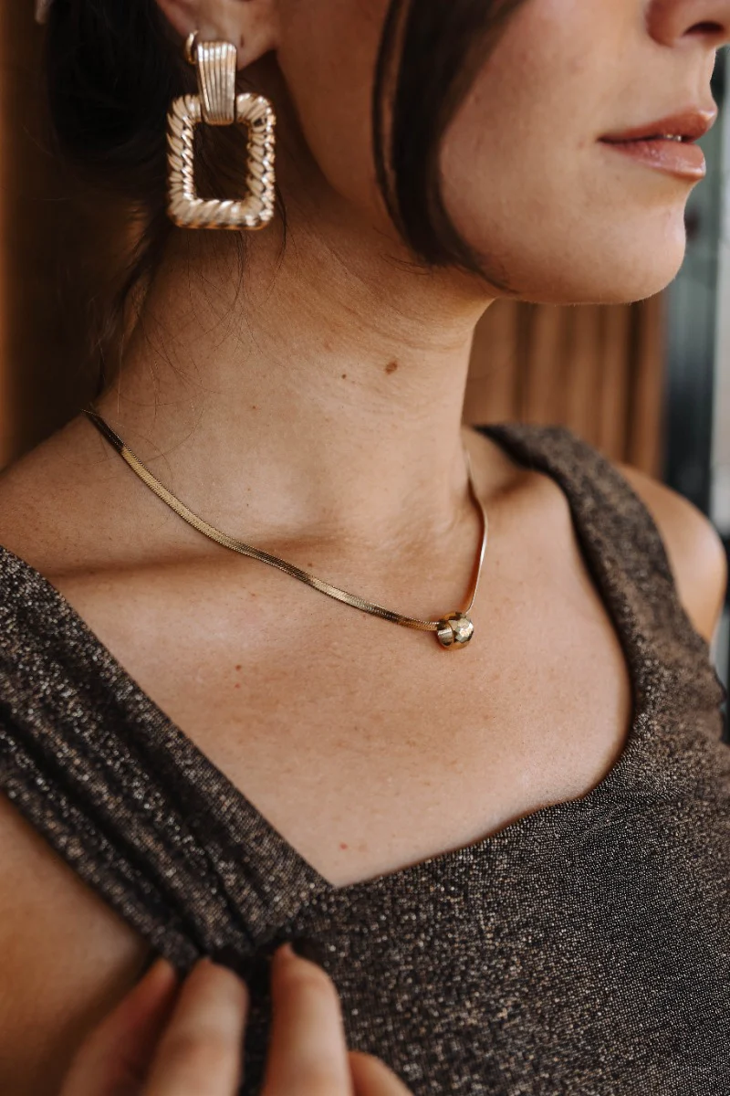 Maliyah Gold Earrings - Image 2
