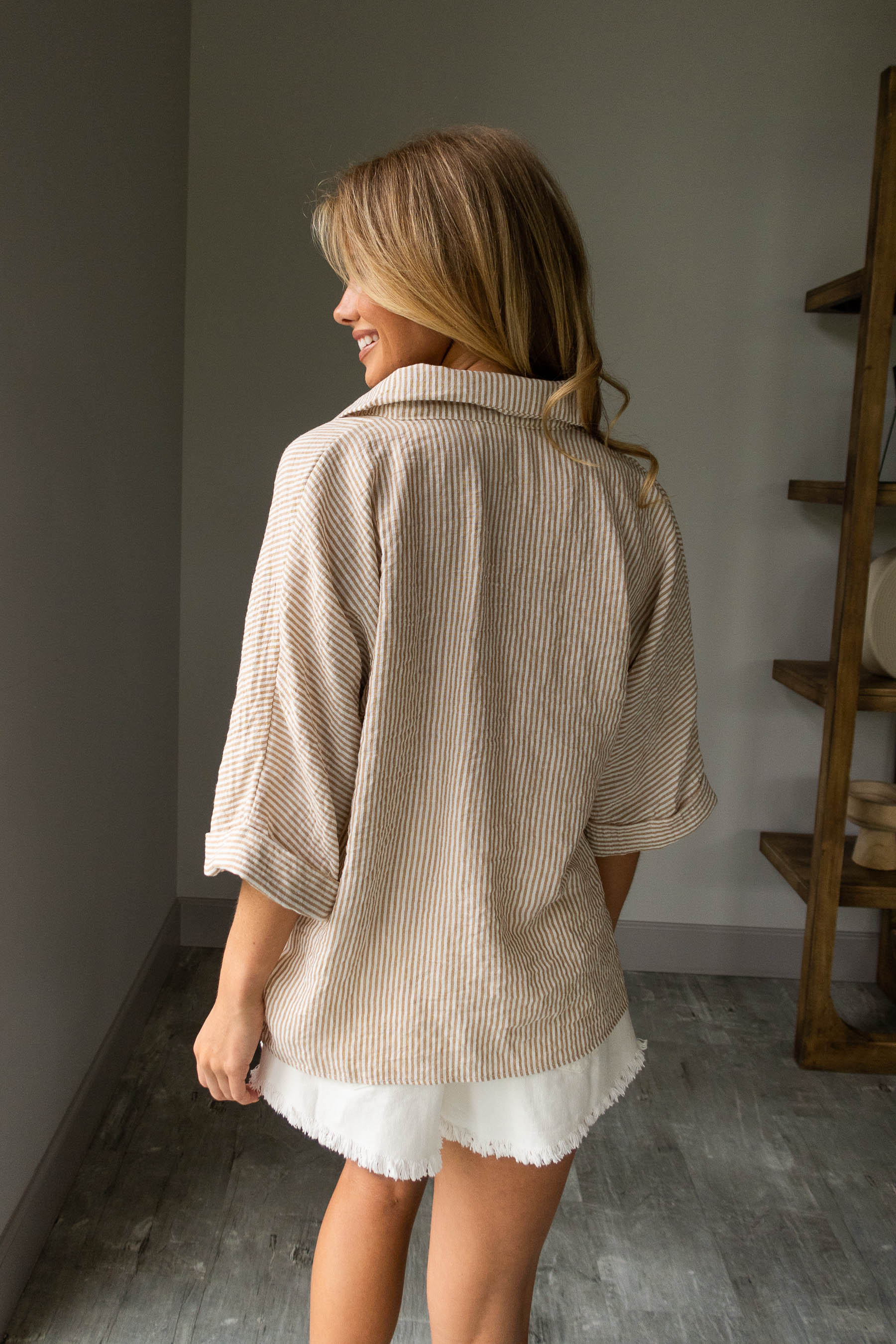 Mara Taupe & White Striped Short Sleeve Top - Image 7