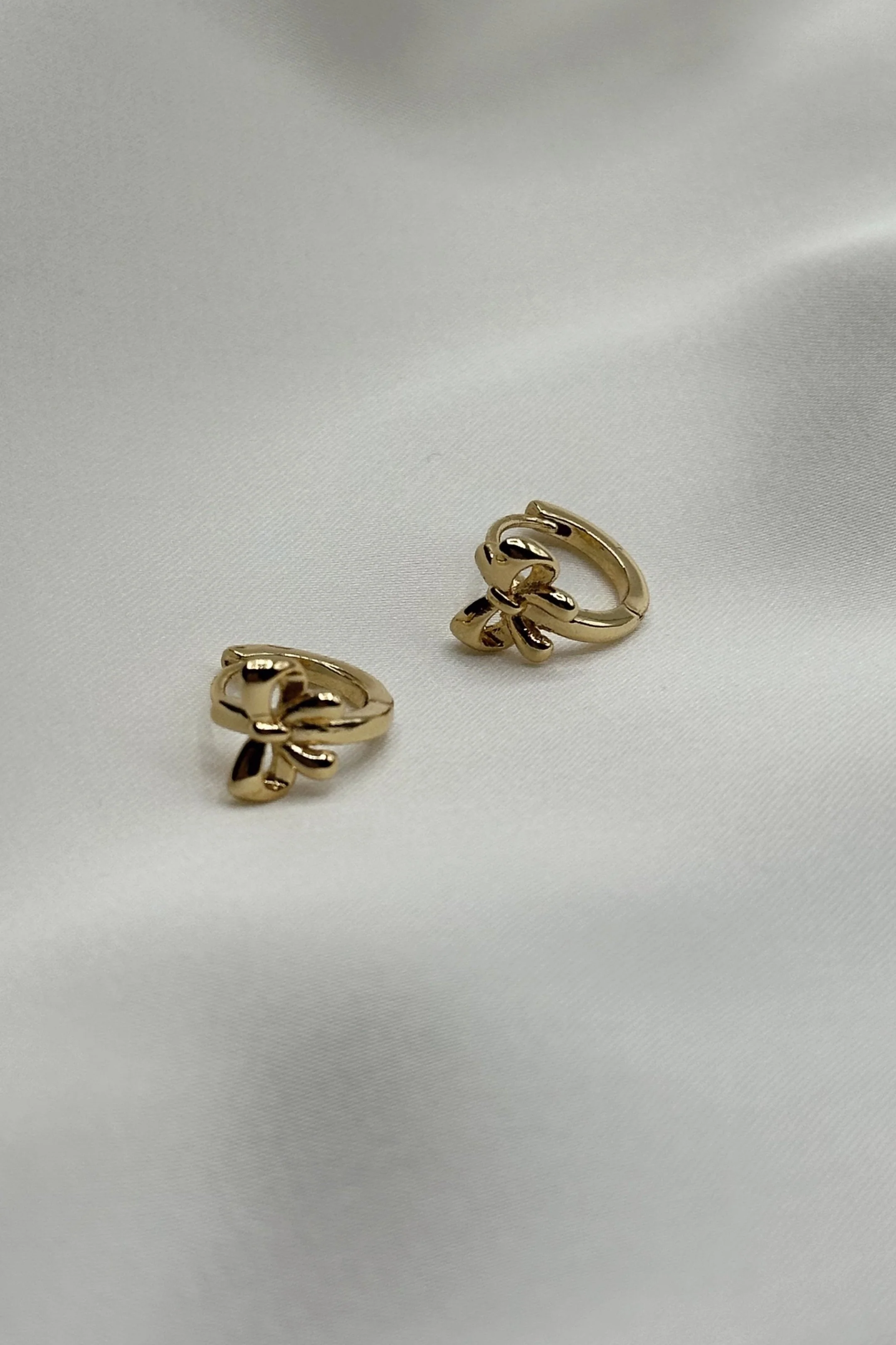 Marcy Gold Dipped Bow Huggies