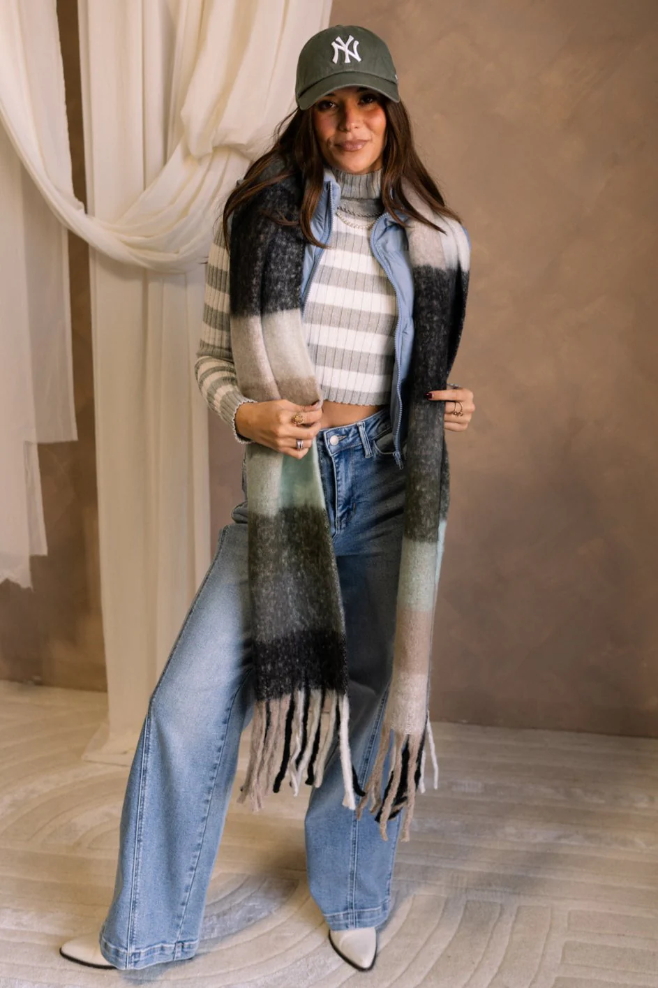 Maren Plaid Fringe Scarf - Image 11