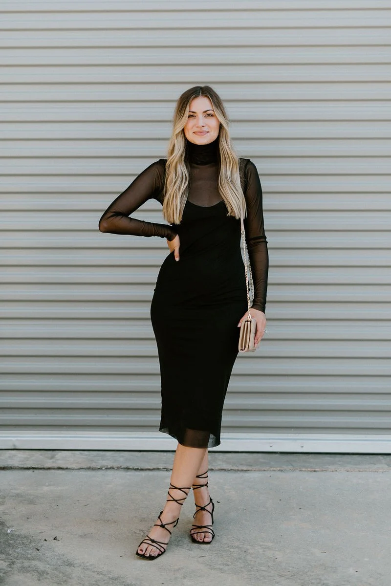 Mesh Well Midi Dress in Black - Image 3