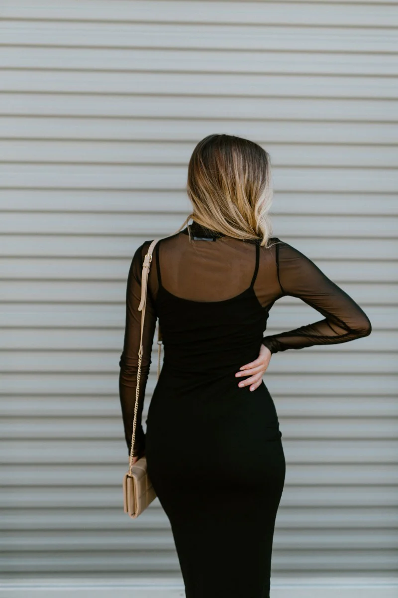 Mesh Well Midi Dress in Black - Image 6
