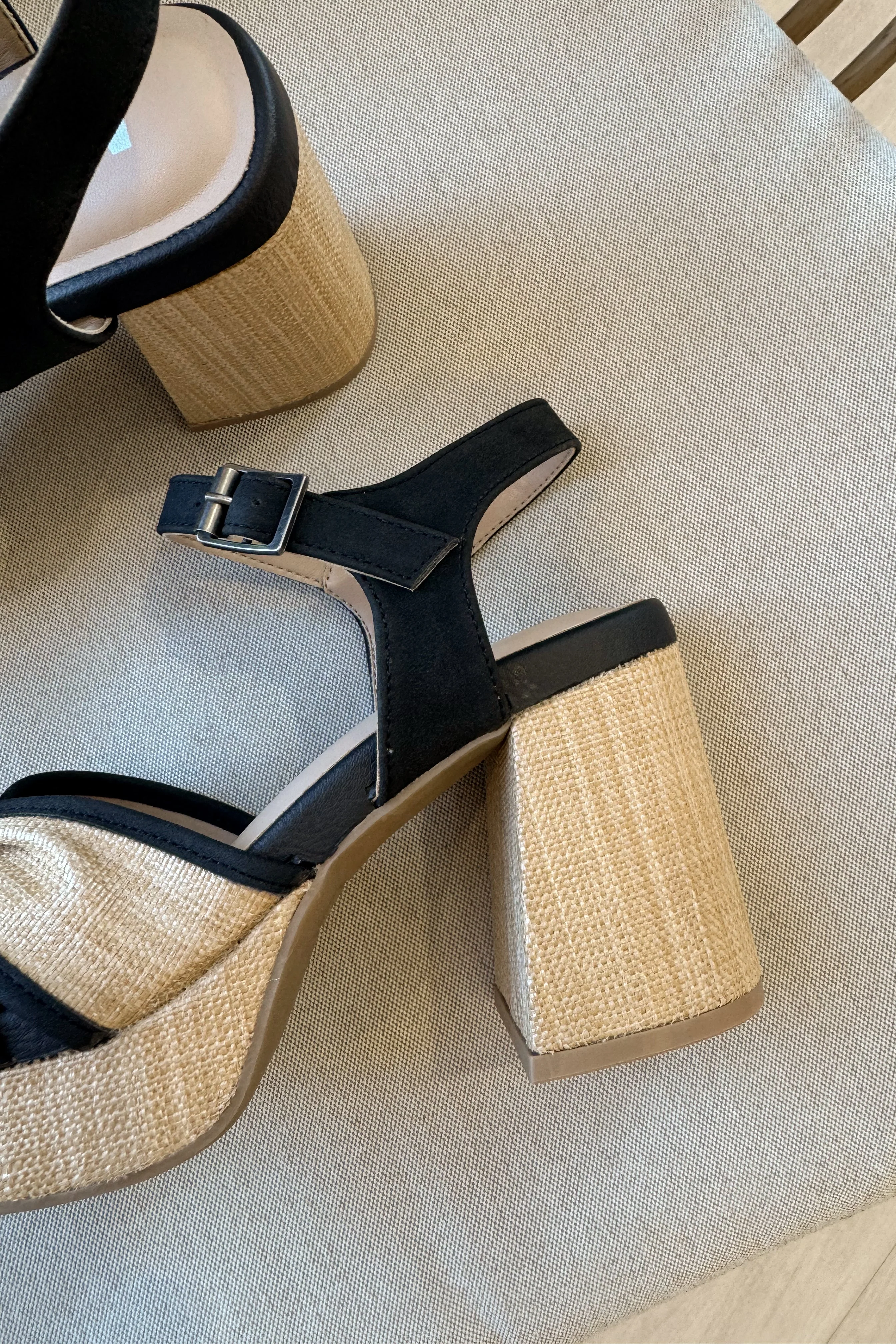 Mia Roxie Natural & Black Sandal Heel - Image 7