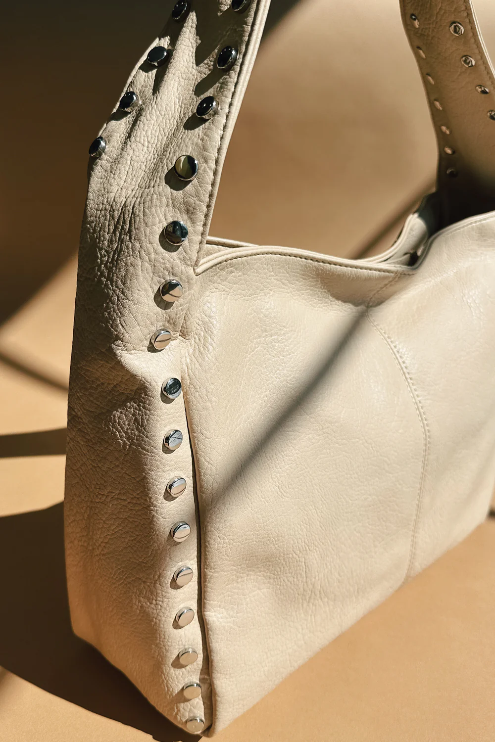 Misty Cream & Silver Embellished Shoulder Purse - Image 12
