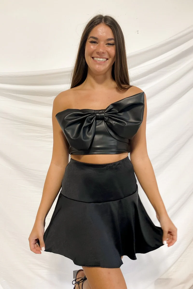 My Muse Crop Top In Black - Image 3