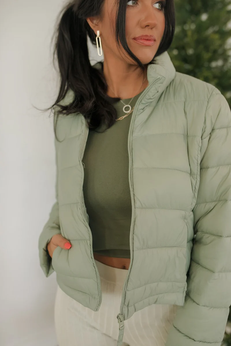 Next Adventure Puffer Jacket in Moss - Image 3