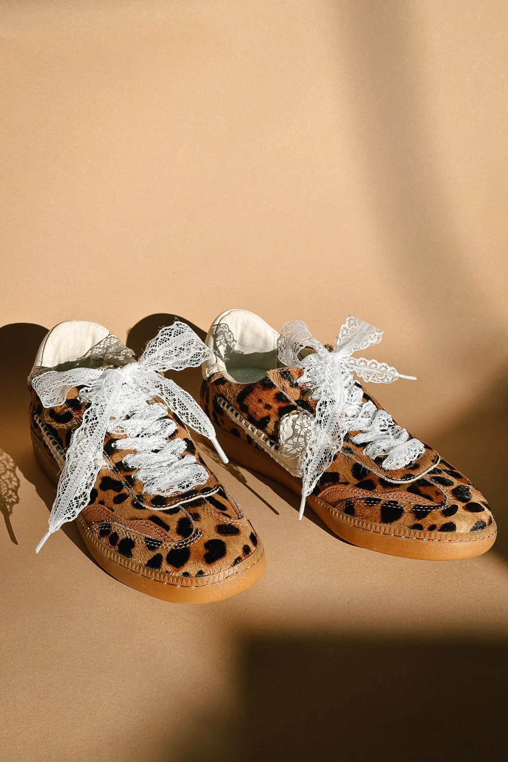 Off White Fancy Lace Shoe Laces - Image 8