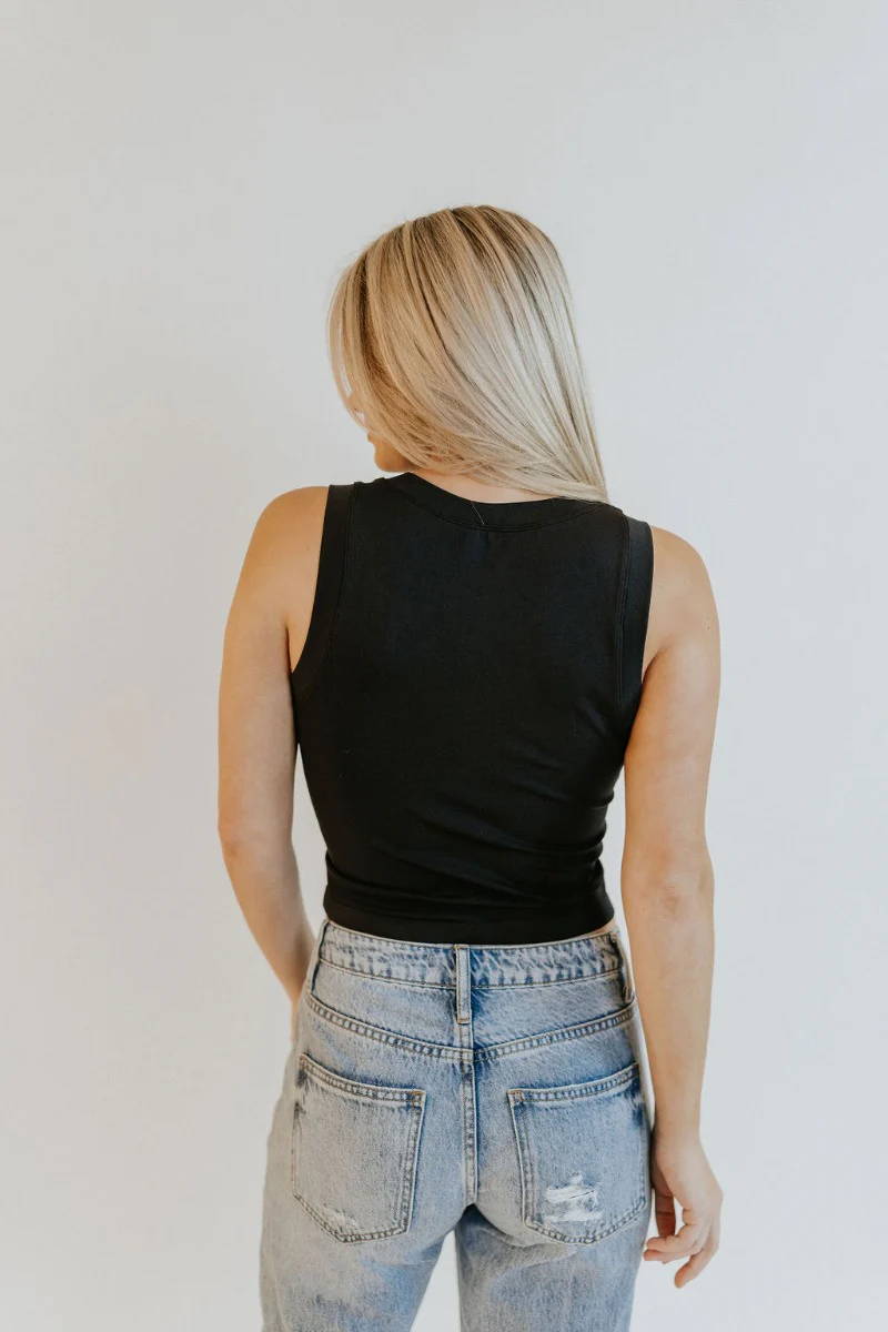 On The Go Tank In Black - Image 5