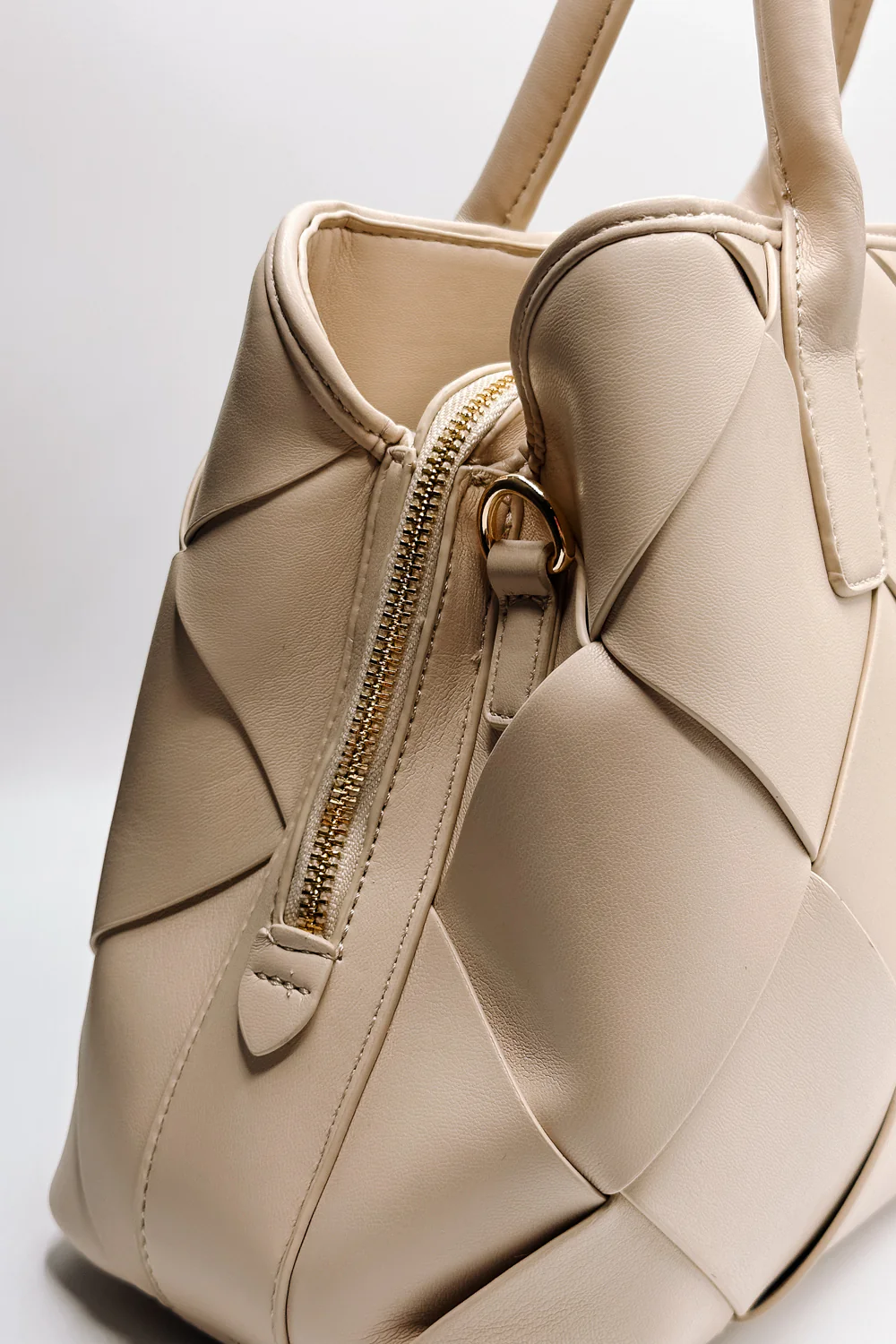 Phoebe Cream Woven Leather Purse - Image 10