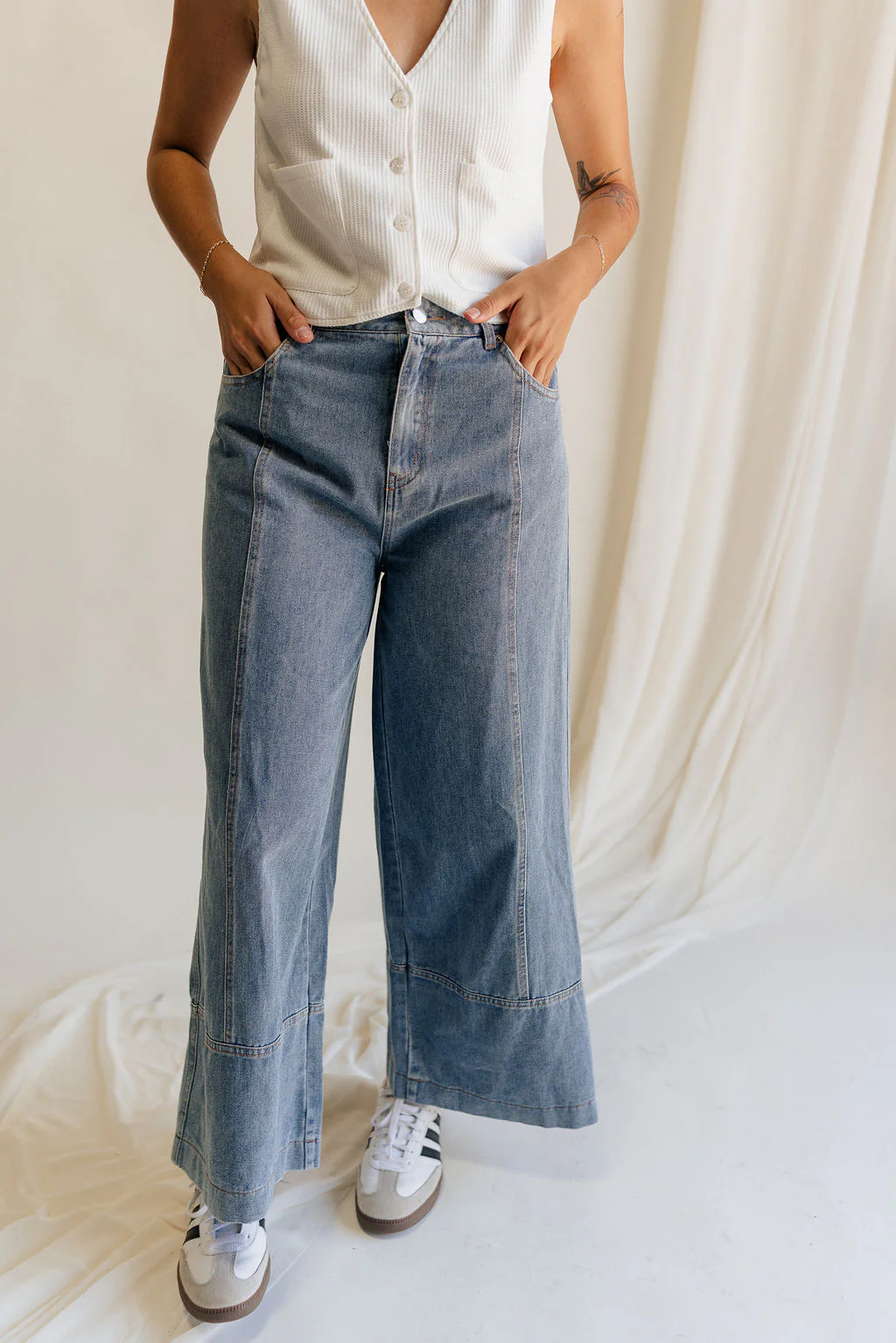 Raya Wide Leg Cropped Pants - Image 3