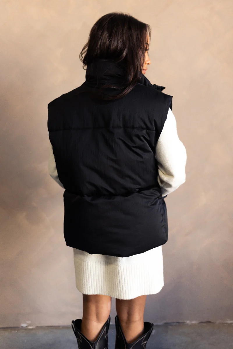Reagan Black Oversized Puffer Vest - Image 3