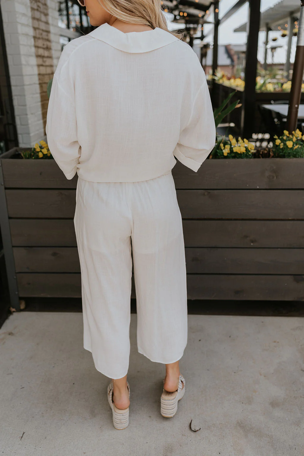 Rebecca Ivory Linen Cropped Pants - Image 7