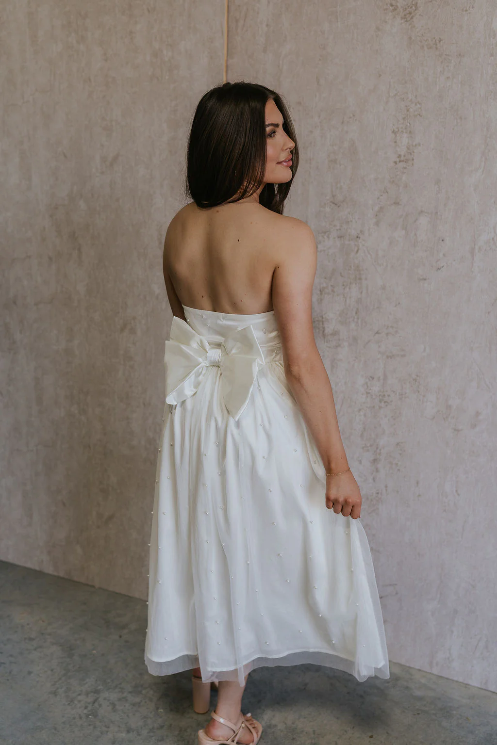 Rebecca Off White Pearl Bow Midi Dress - Image 11