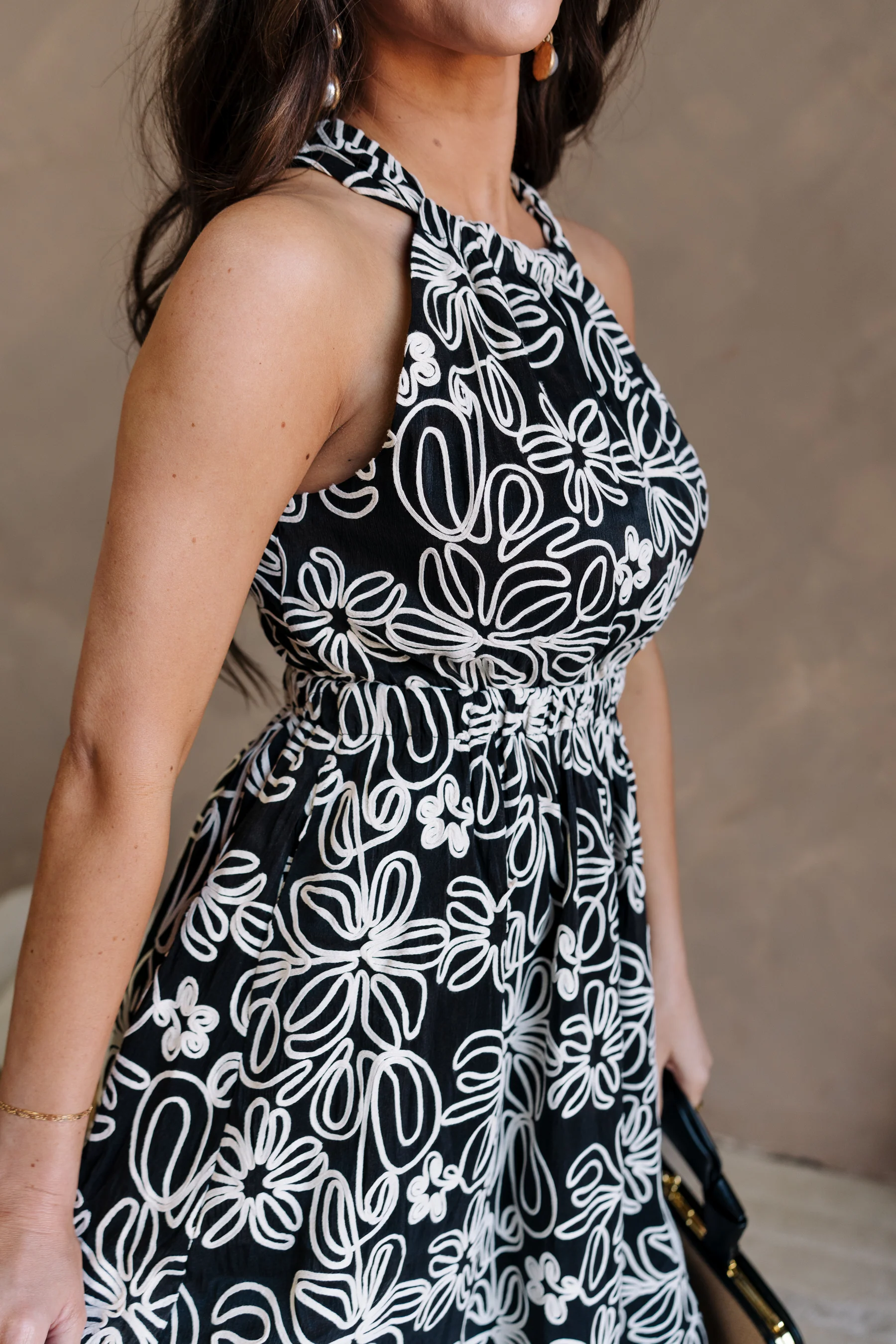 Rima Black & Cream Floral Halter Midi Dress - Image 7
