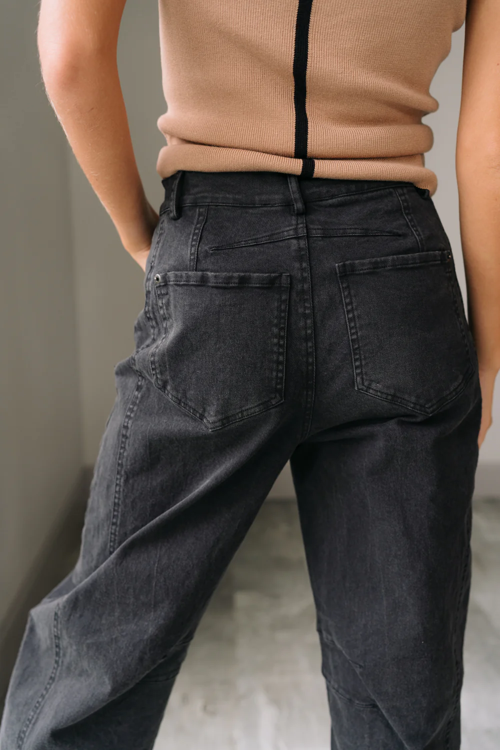 Rosalind Black Barrel Jeans - Image 10