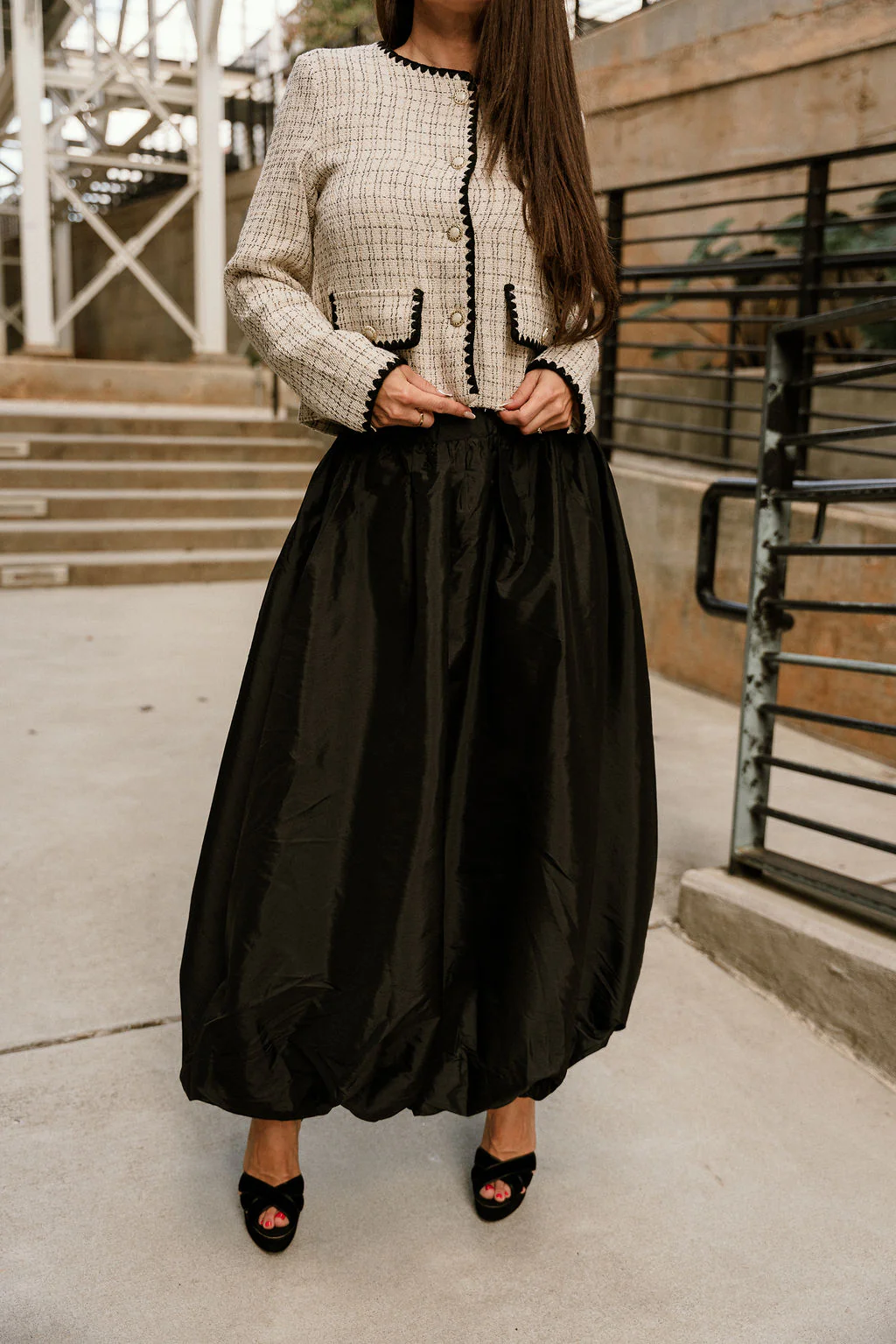 Leighton Black Bubble Midi Skirt - Image 2