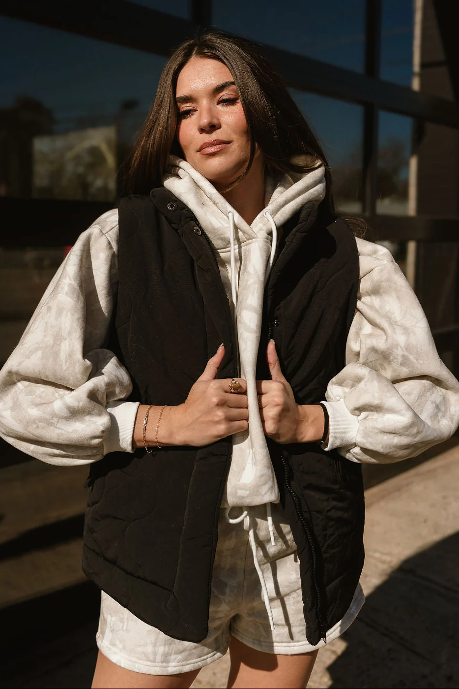 Sadie Black Tie Detail Puffer Vest - Image 5