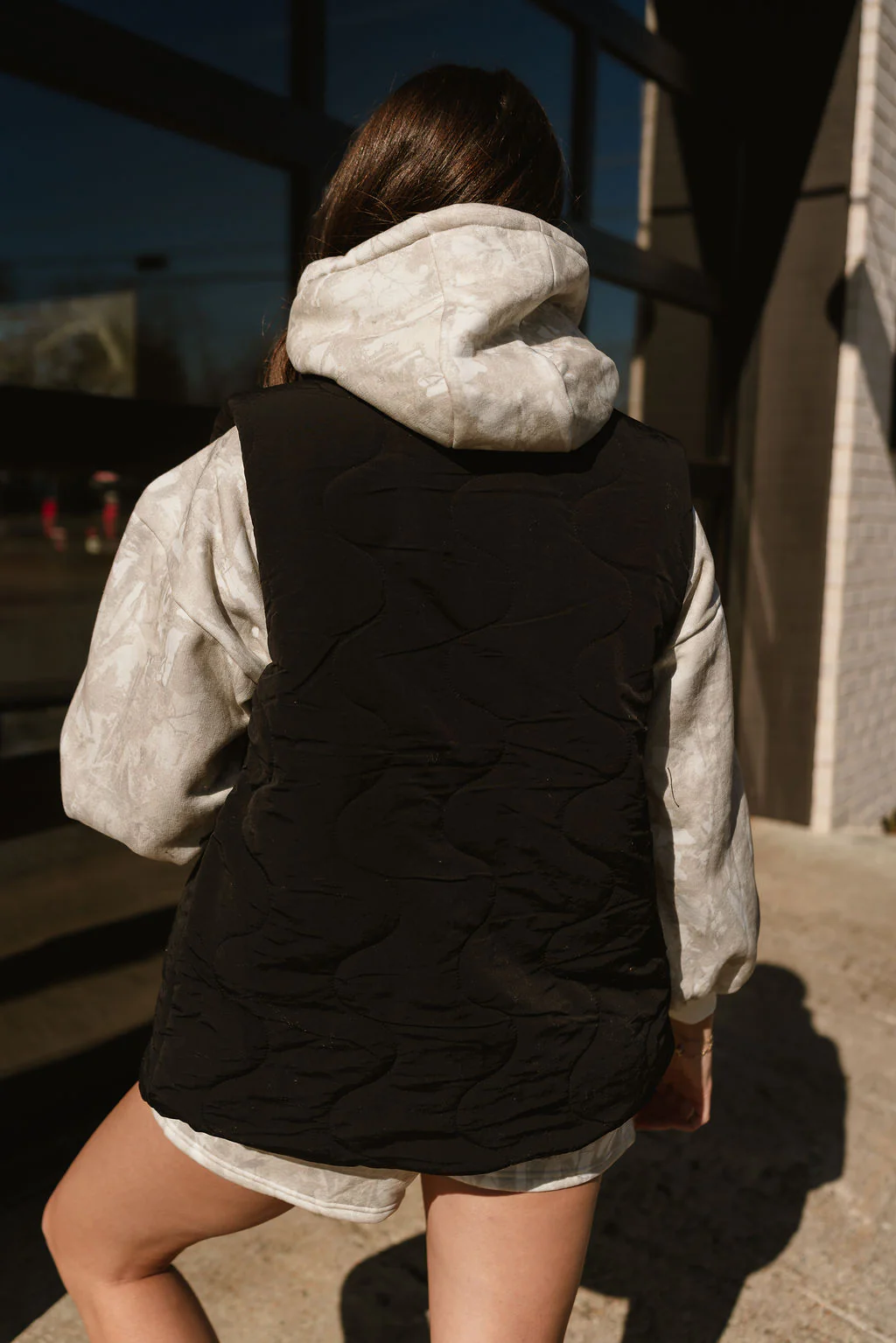 Sadie Black Tie Detail Puffer Vest - Image 6