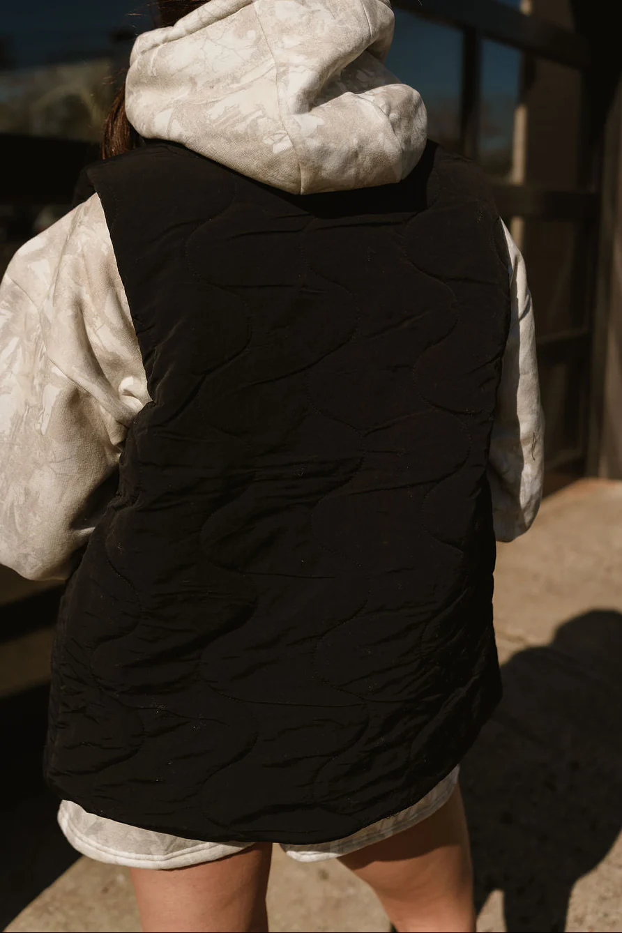 Sadie Black Tie Detail Puffer Vest - Image 7