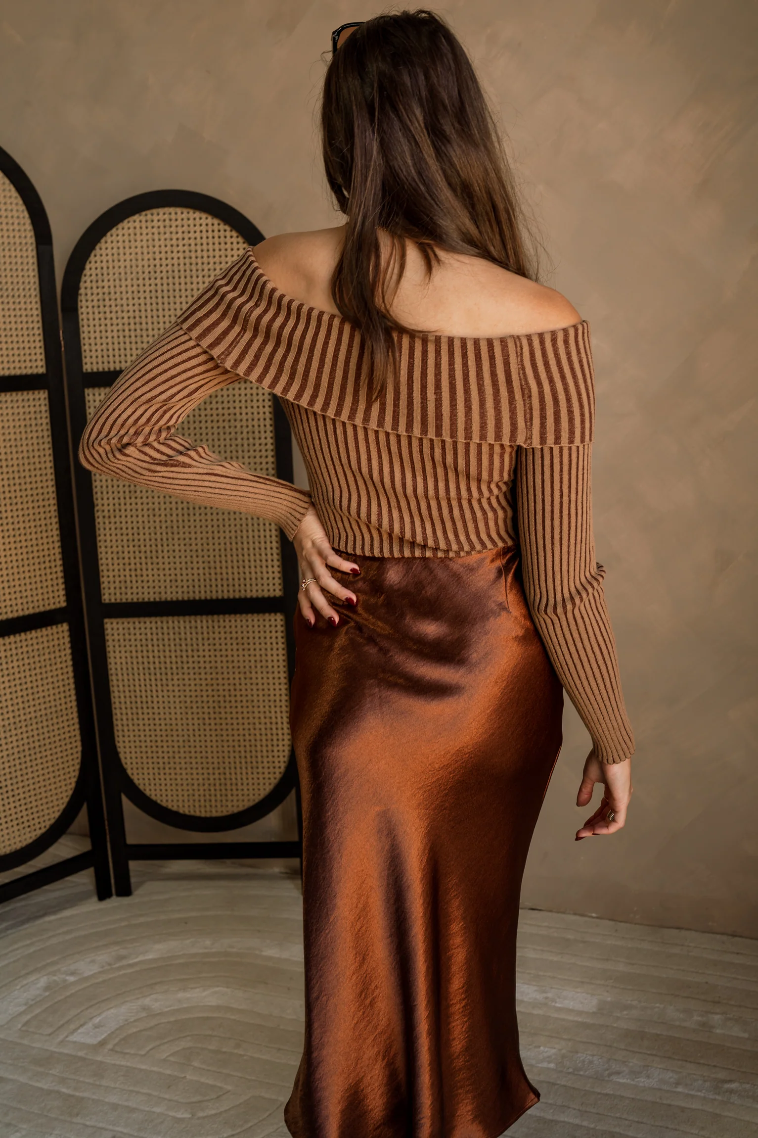 Sasha Ribbed Off-The-Shoulder Top - Image 13