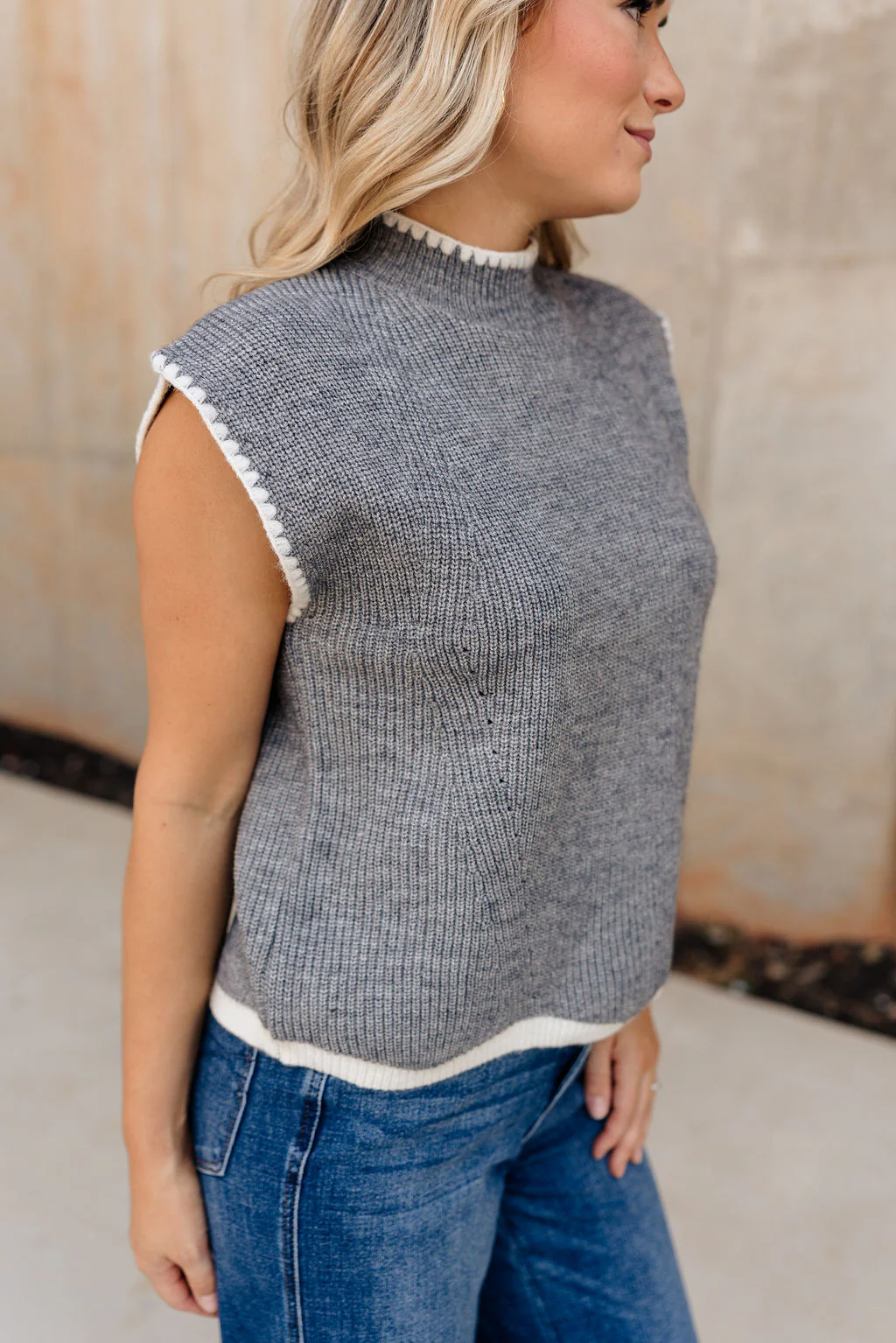 Shannon Grey & White Sleeveless Sweater - Image 4