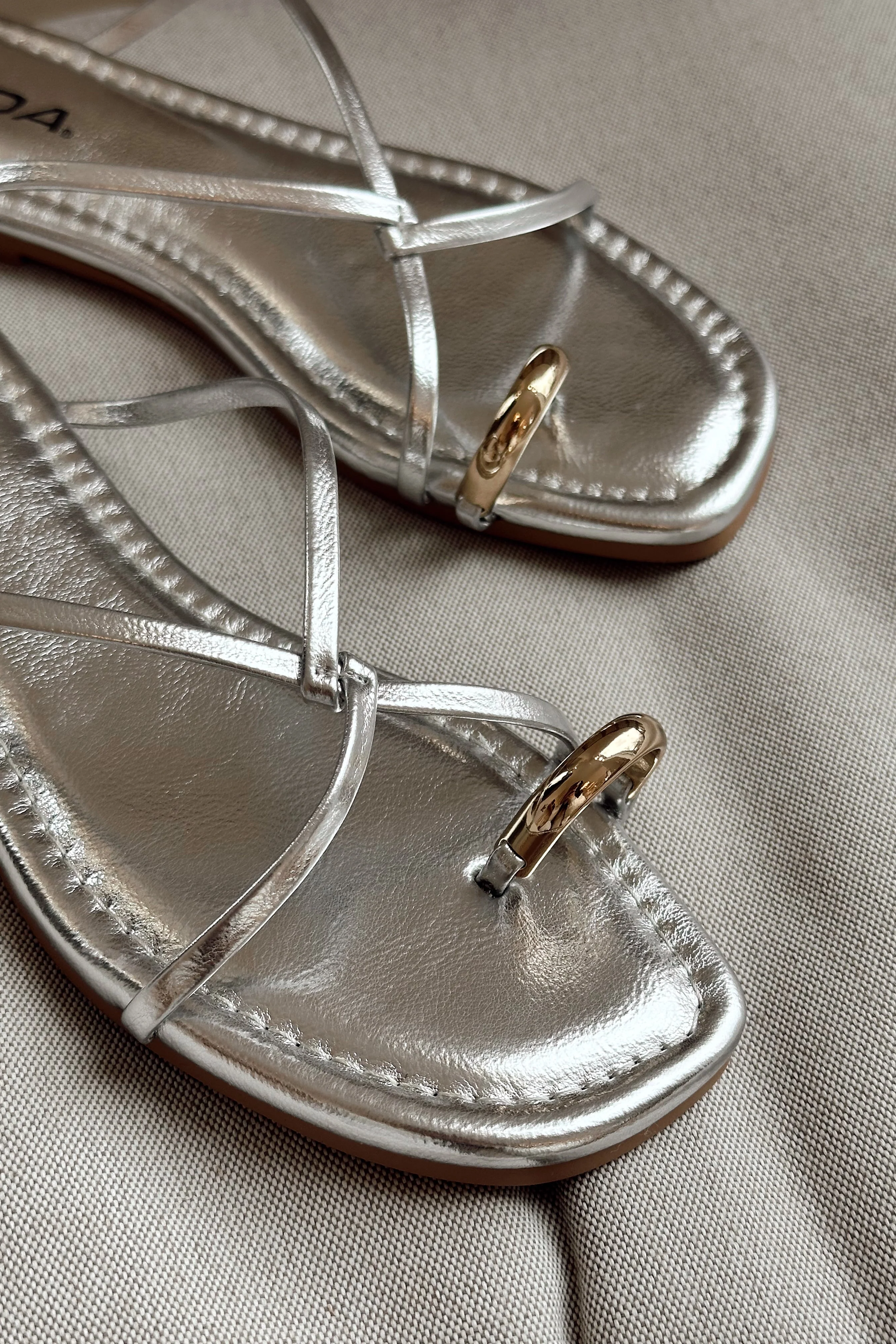 Emilia Silver Toe Ring Sandal - Image 3