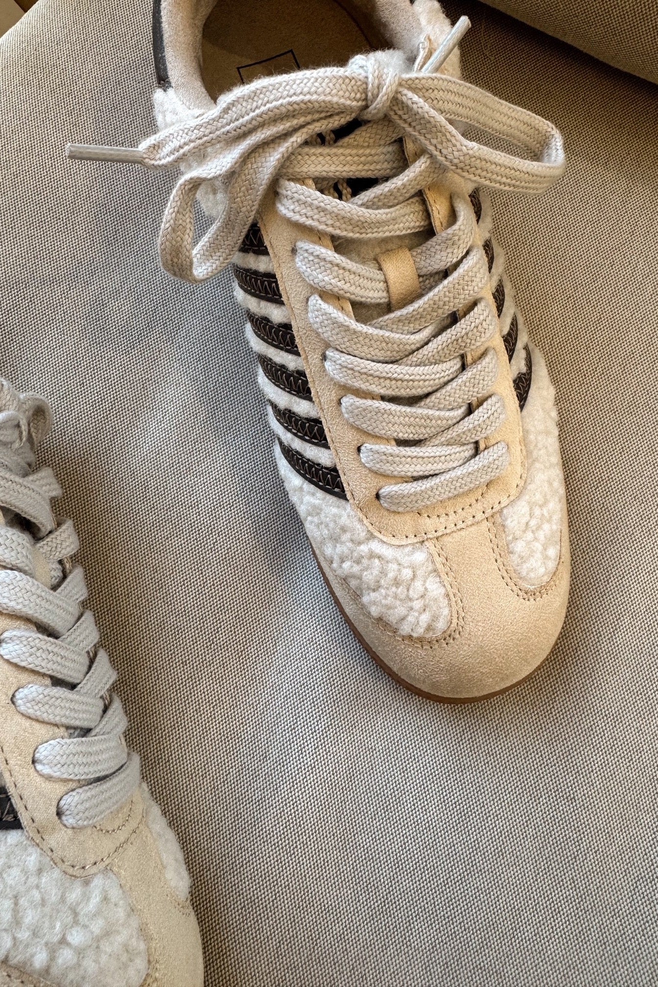 Shu Shop Stevie Beige Shearling Sneaker - Image 7