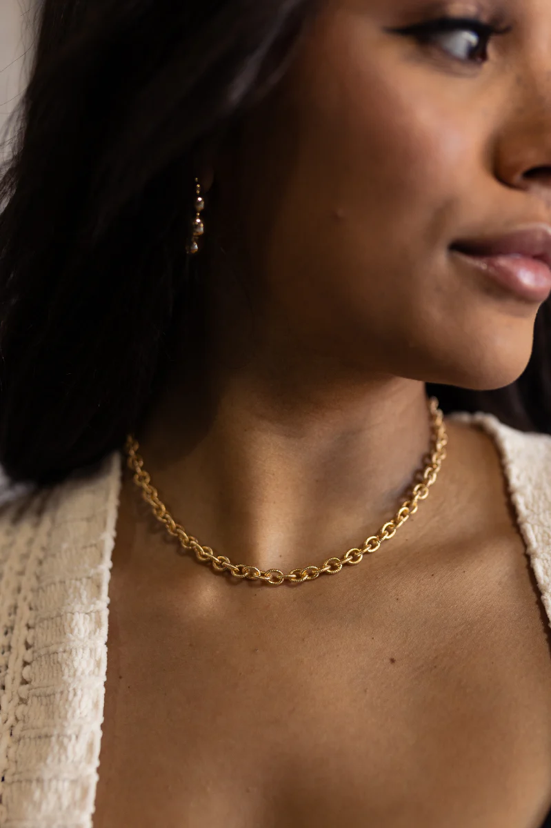 Skylar Gold Textured Chain Link Necklace