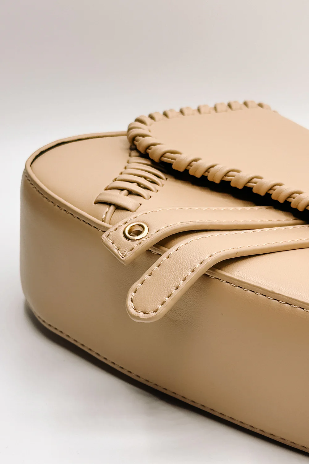 Sloane Sand Leather Braided Strap Purse - Image 10