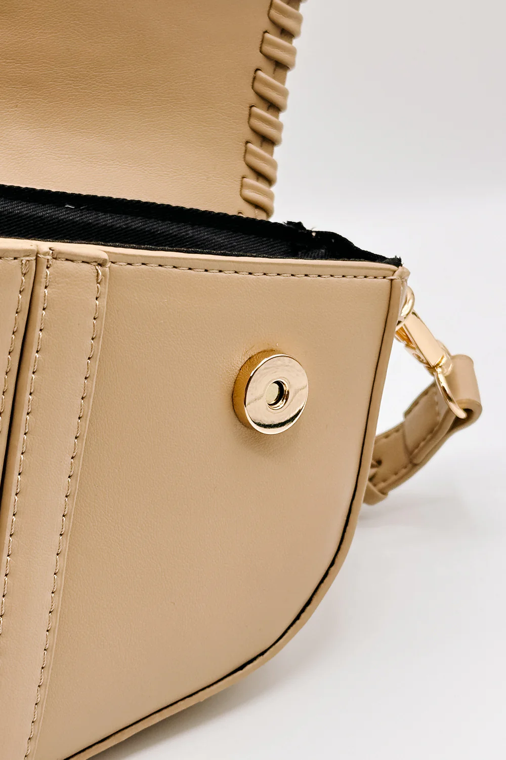 Sloane Sand Leather Braided Strap Purse - Image 3