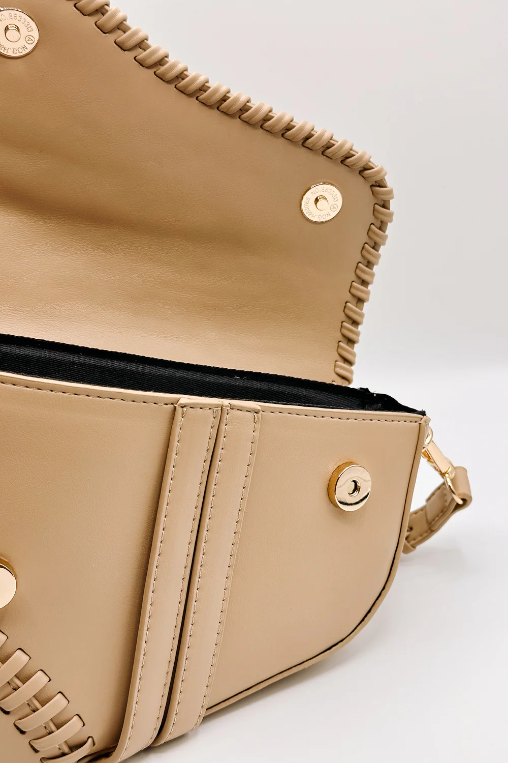 Sloane Sand Leather Braided Strap Purse - Image 4
