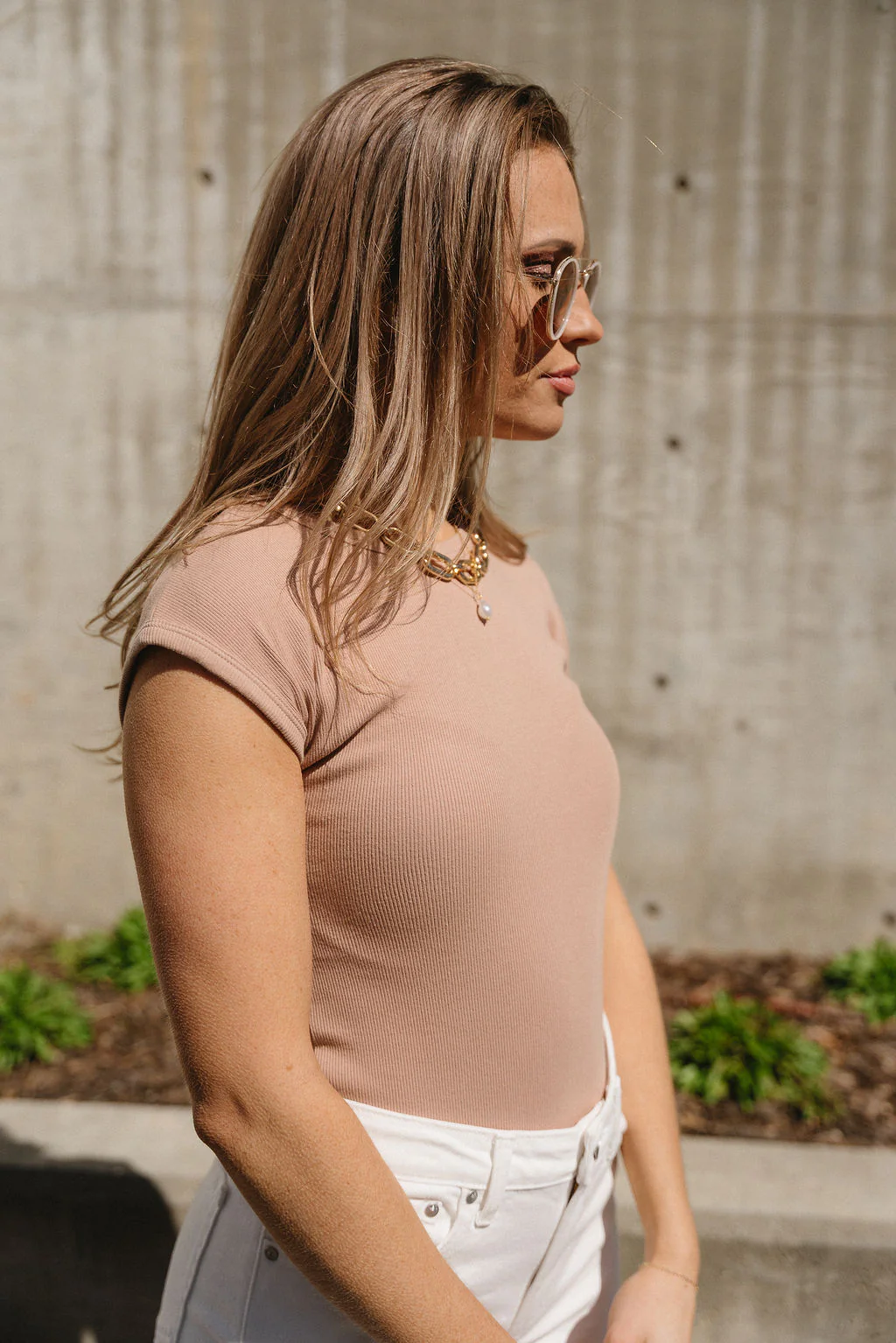 Solana Dark Taupe Ribbed Short Sleeve Bodysuit - Image 8