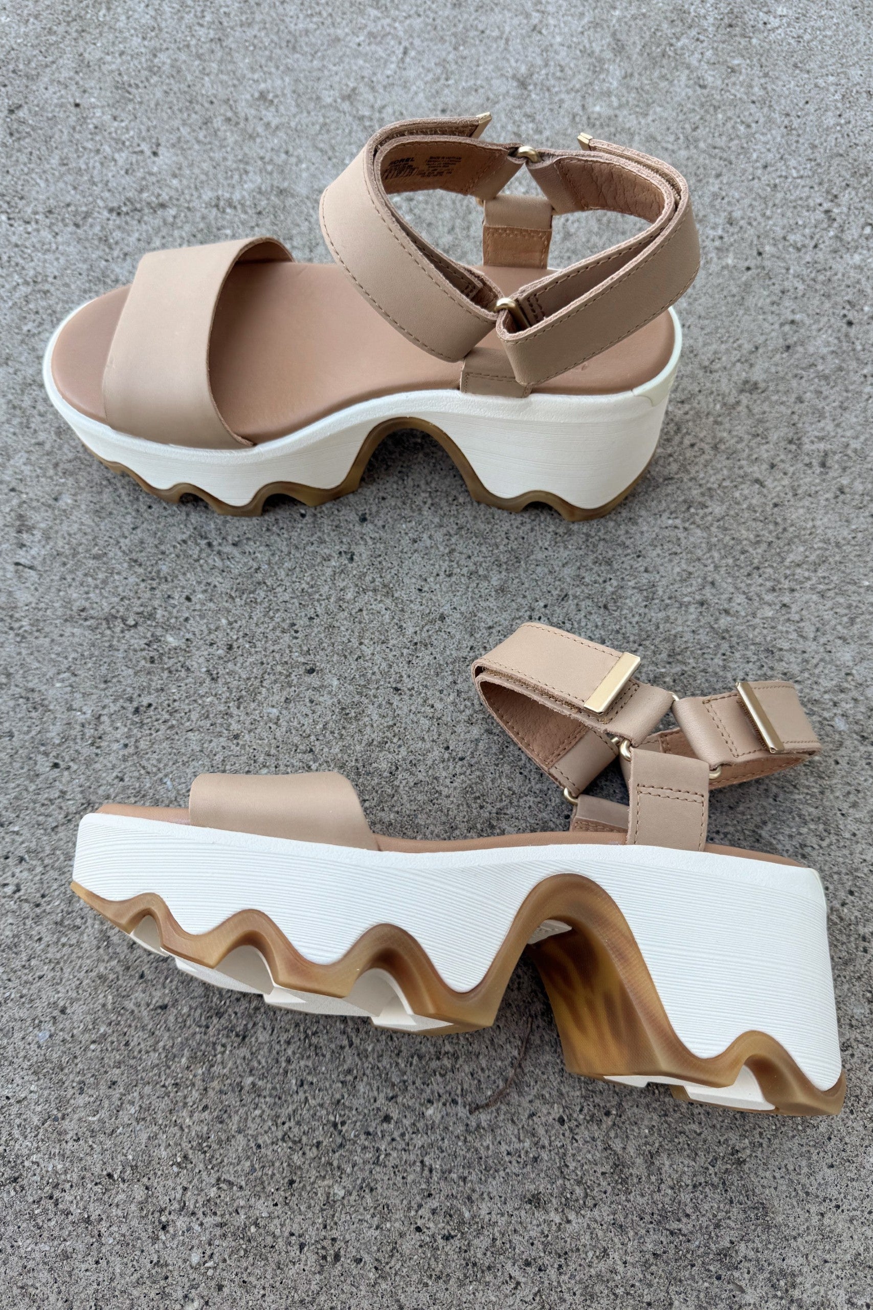 Sorel Kinetic Aura Y-Strap Honest Beige & Bleached Ceramic Heel Sandal - Image 5