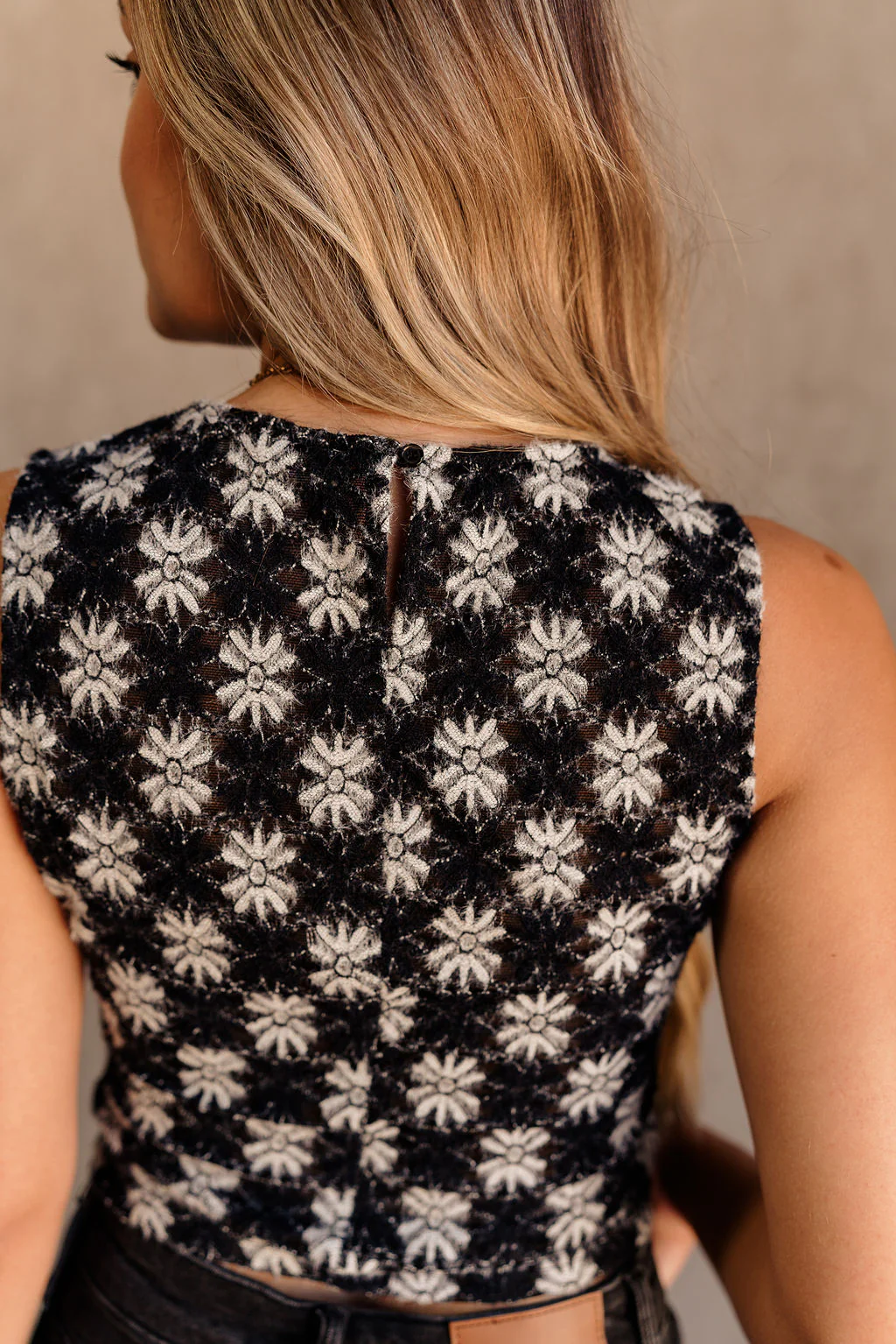 Marina Black & White Floral Knit Tank - Image 4