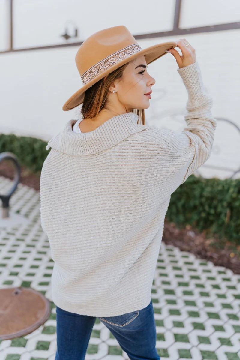 Stand Out Sweater in Grey - Image 10