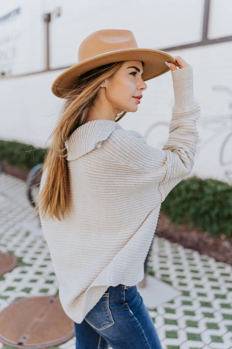 Stand Out Sweater in Grey - Image 9