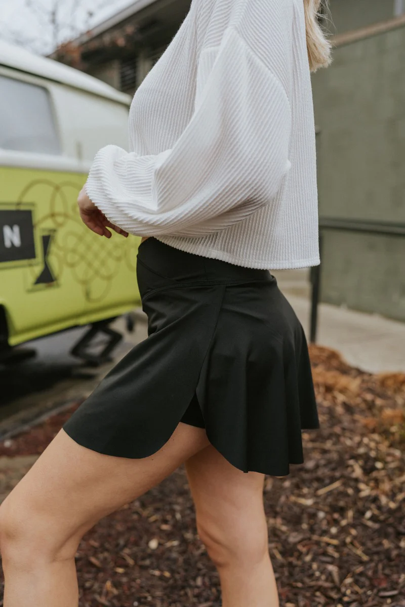 Step It Up Skort in Black - Image 4