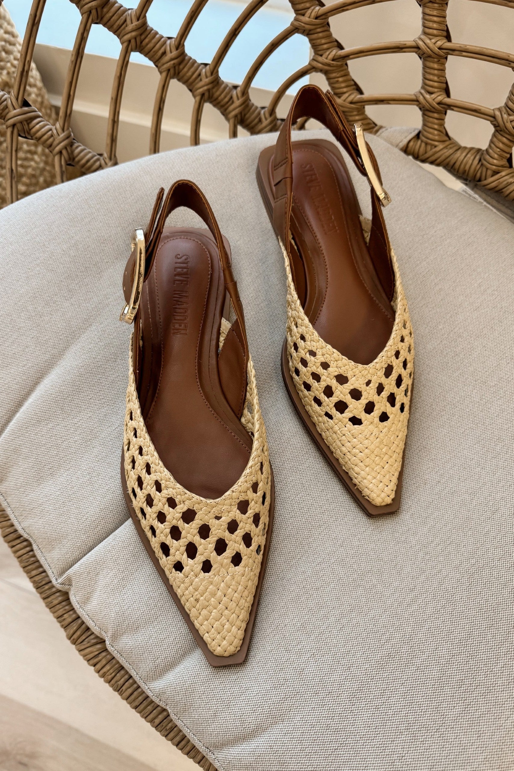 Steve Madden Shay Natural Woven Pointed Toe Flat - Image 6