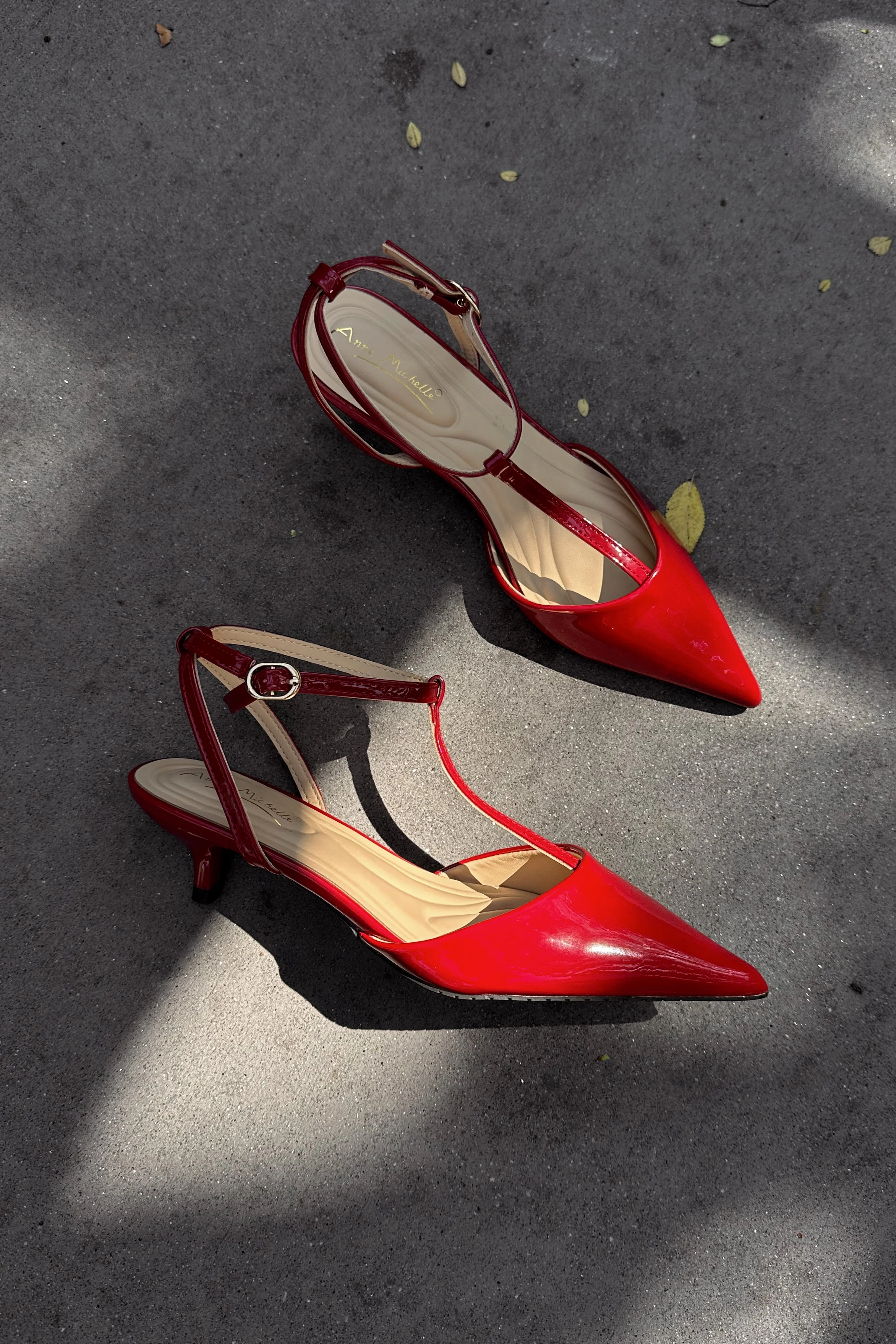Stile Cherry Red Patent Leather Pointed Toe Heel - Image 5