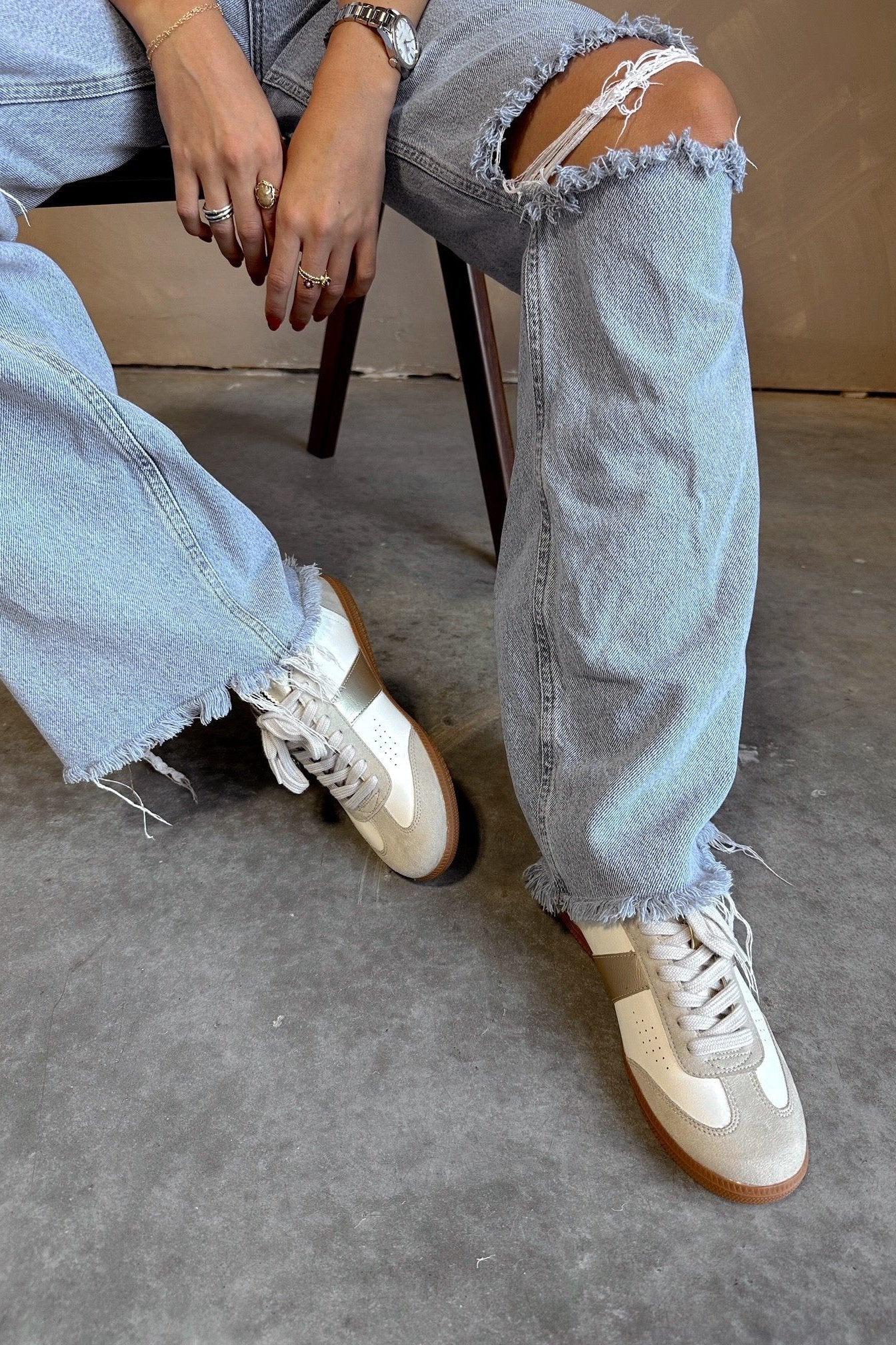 Sydney Gold Sneaker