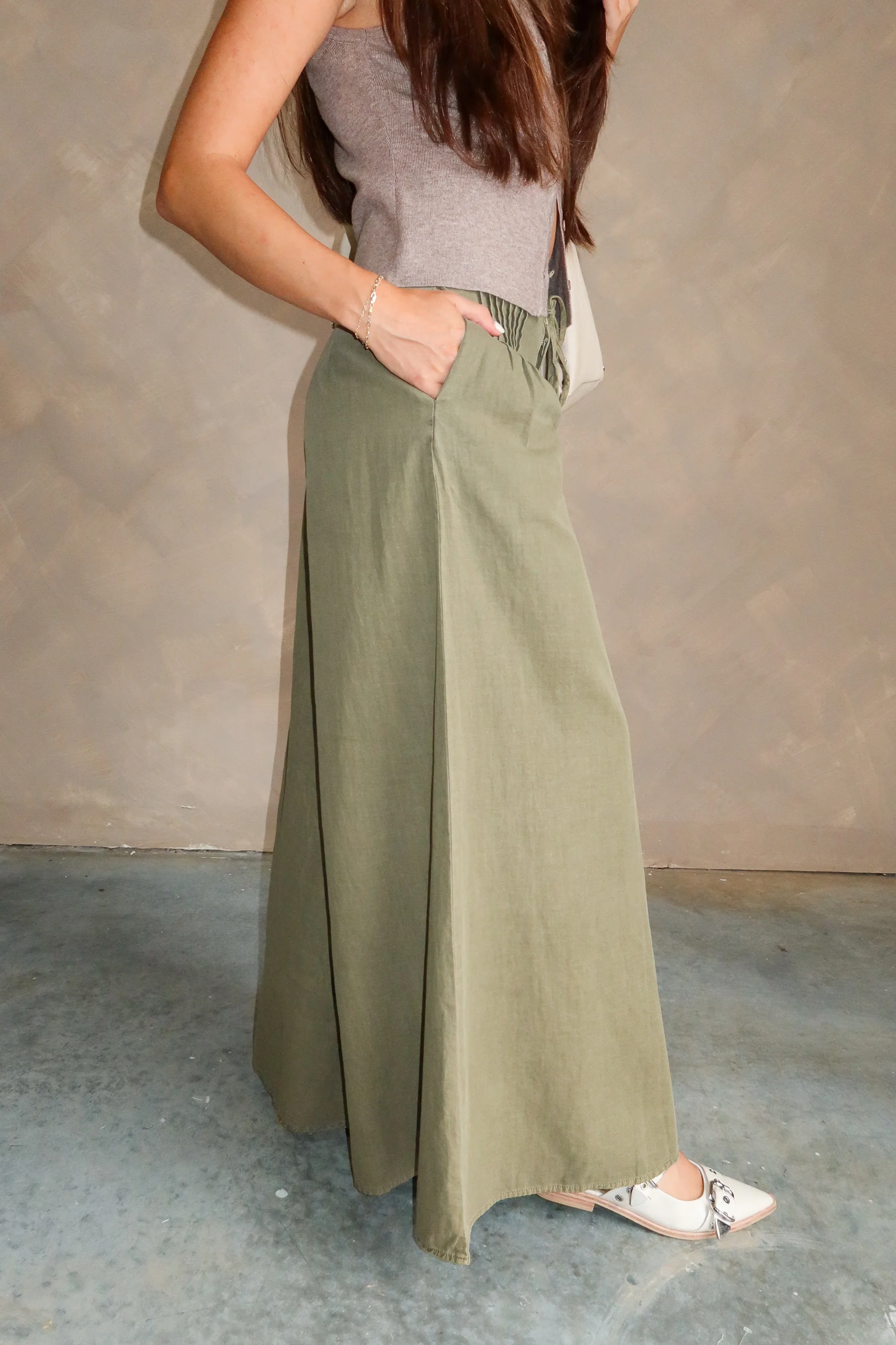 Tori Olive Wide Leg Pants - Image 6