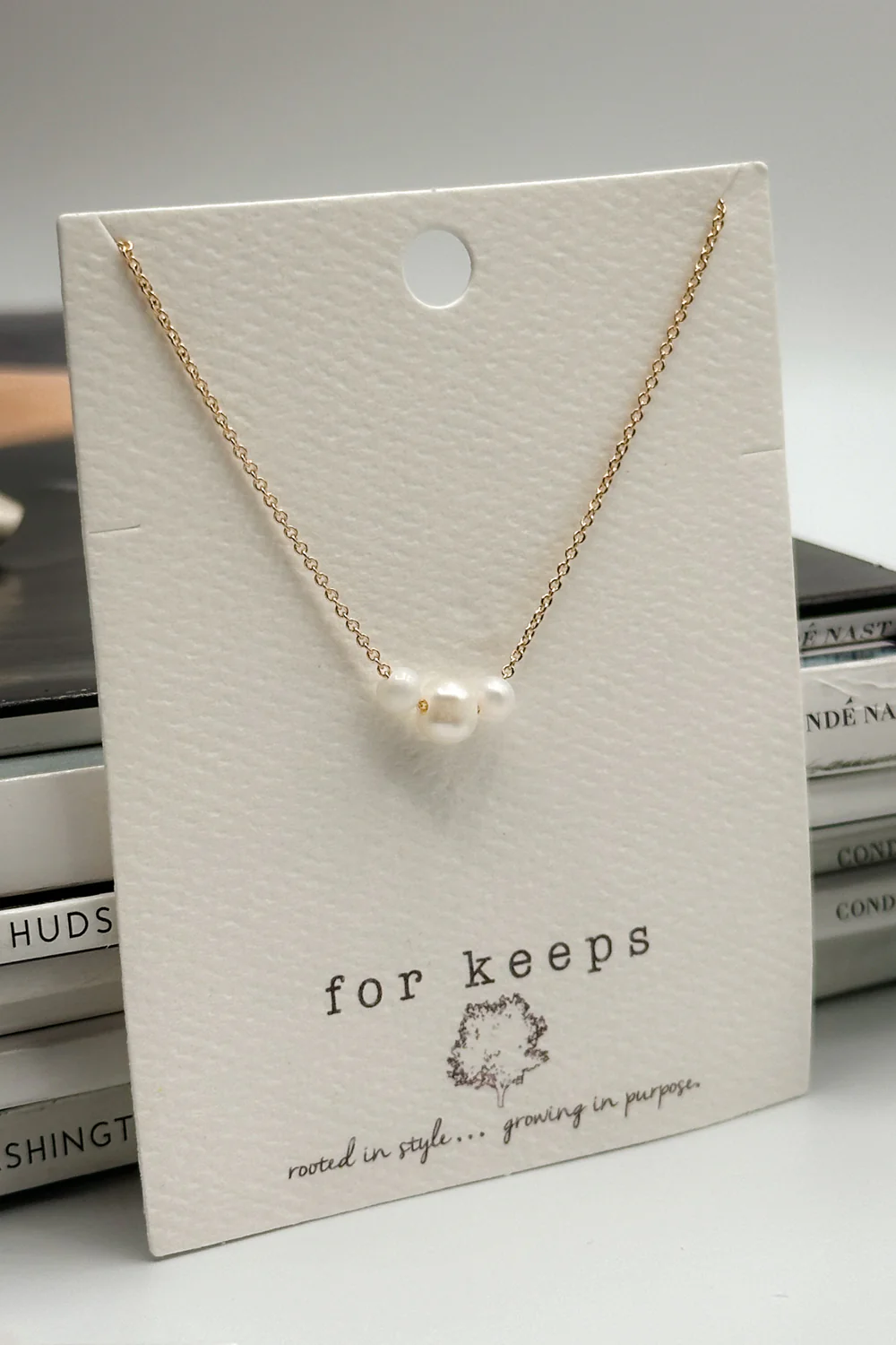 Tricia Gold & Pearl Beads Necklacke