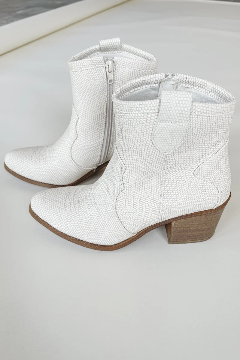 Unite Ankle Boot - Image 5