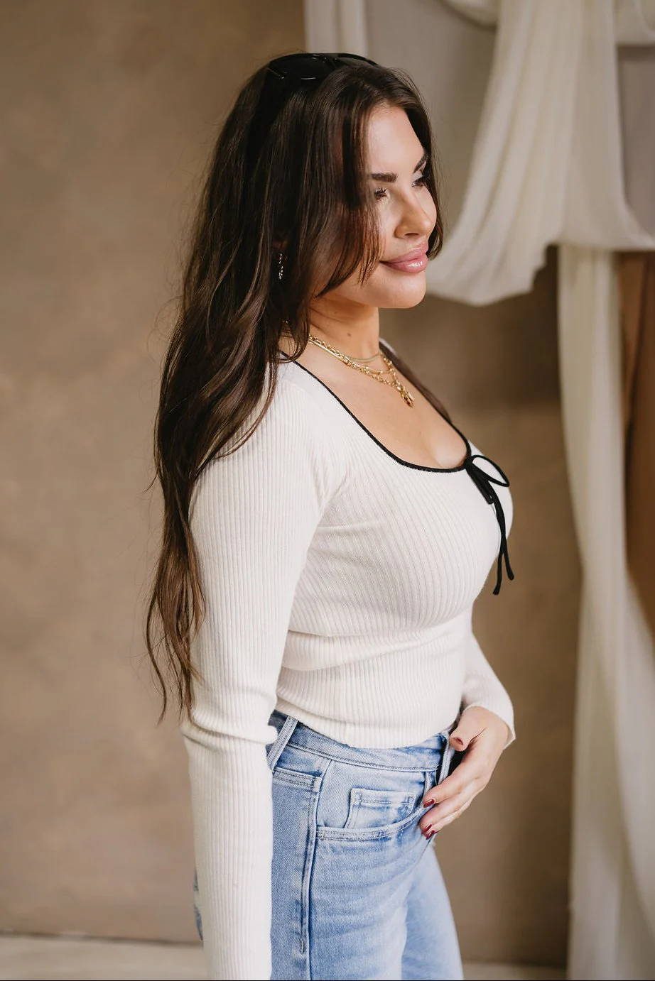 Valeria Ivory & Black Bow Long Sleeve Top - Image 2