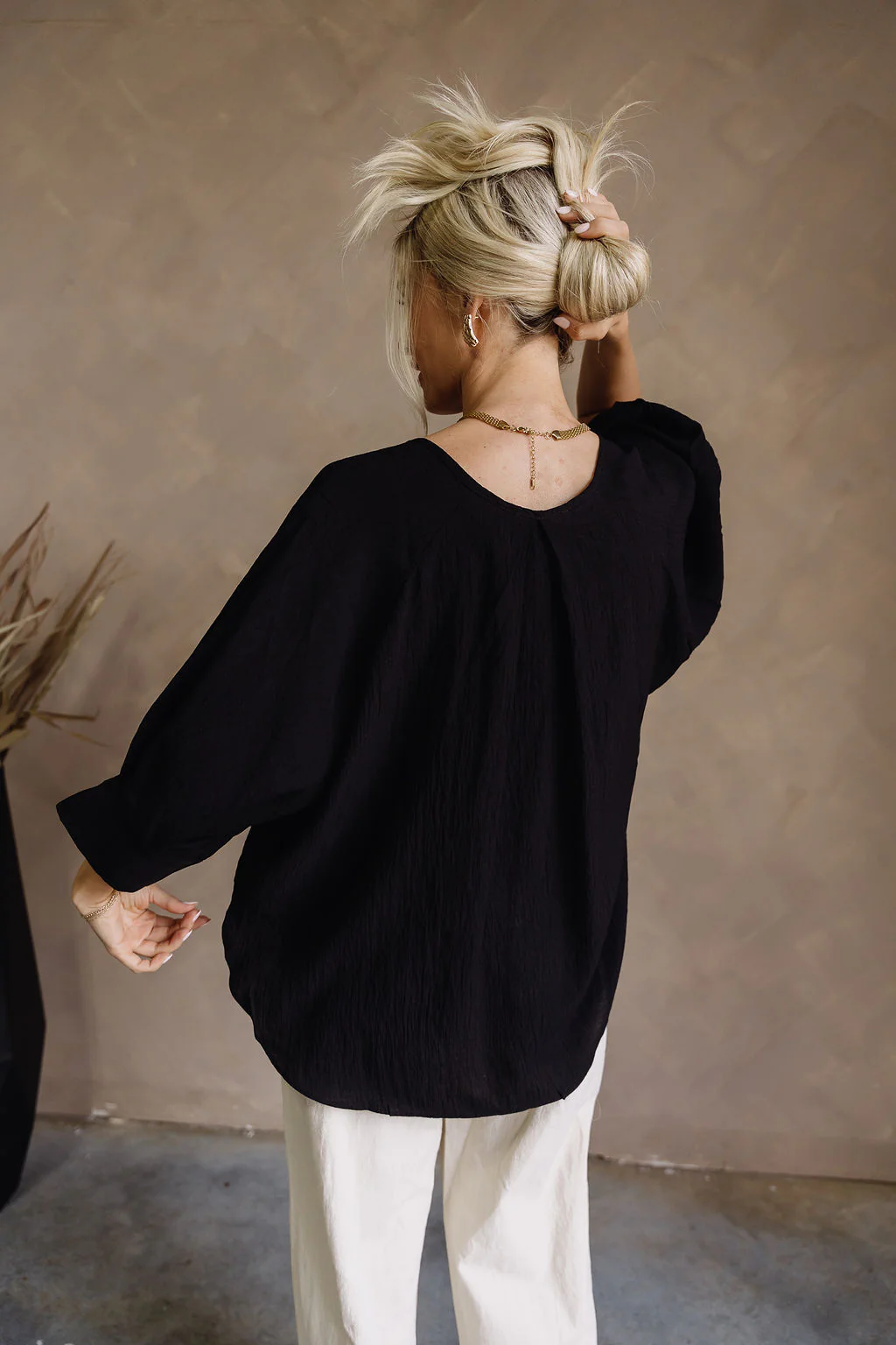 Valerie Black Short Sleeve Top - Image 4