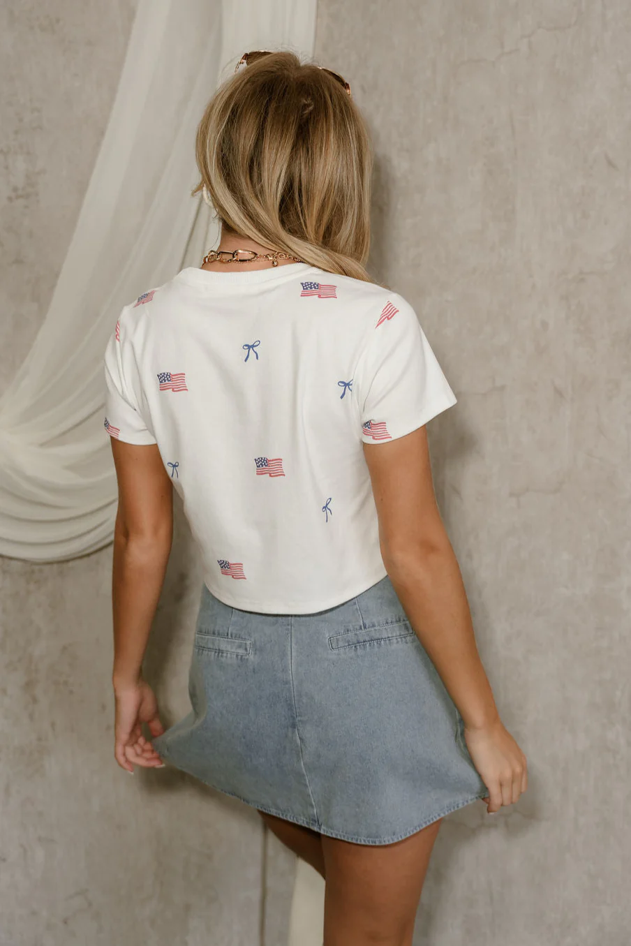 Vera American Flag & Bows White Cropped Top - Image 6